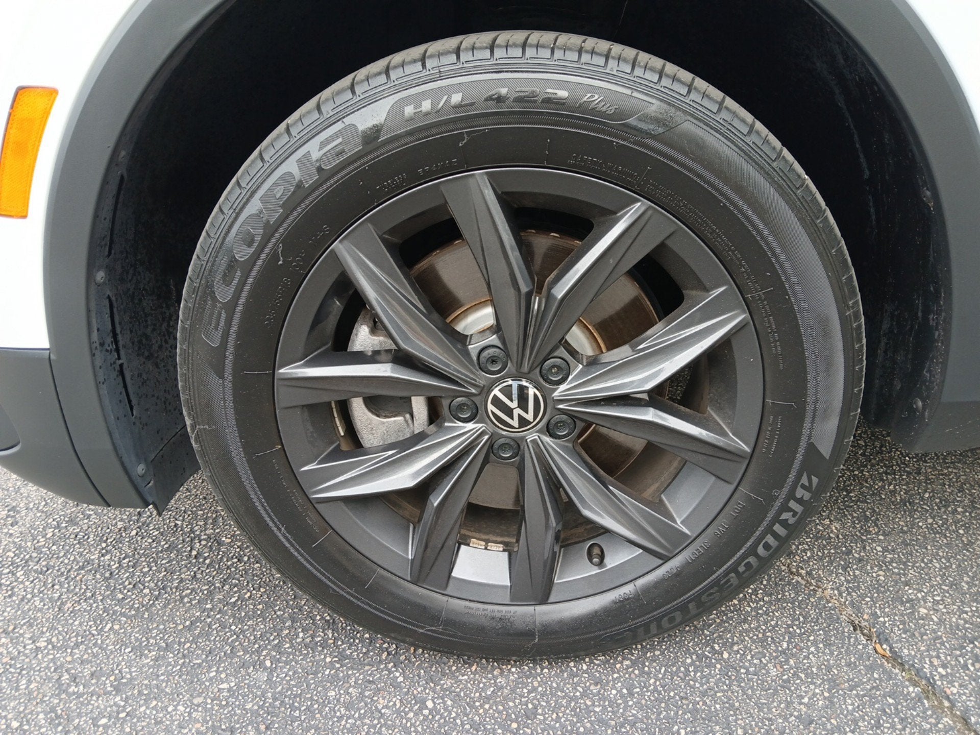 2024 Volkswagen Tiguan 2.0T SE