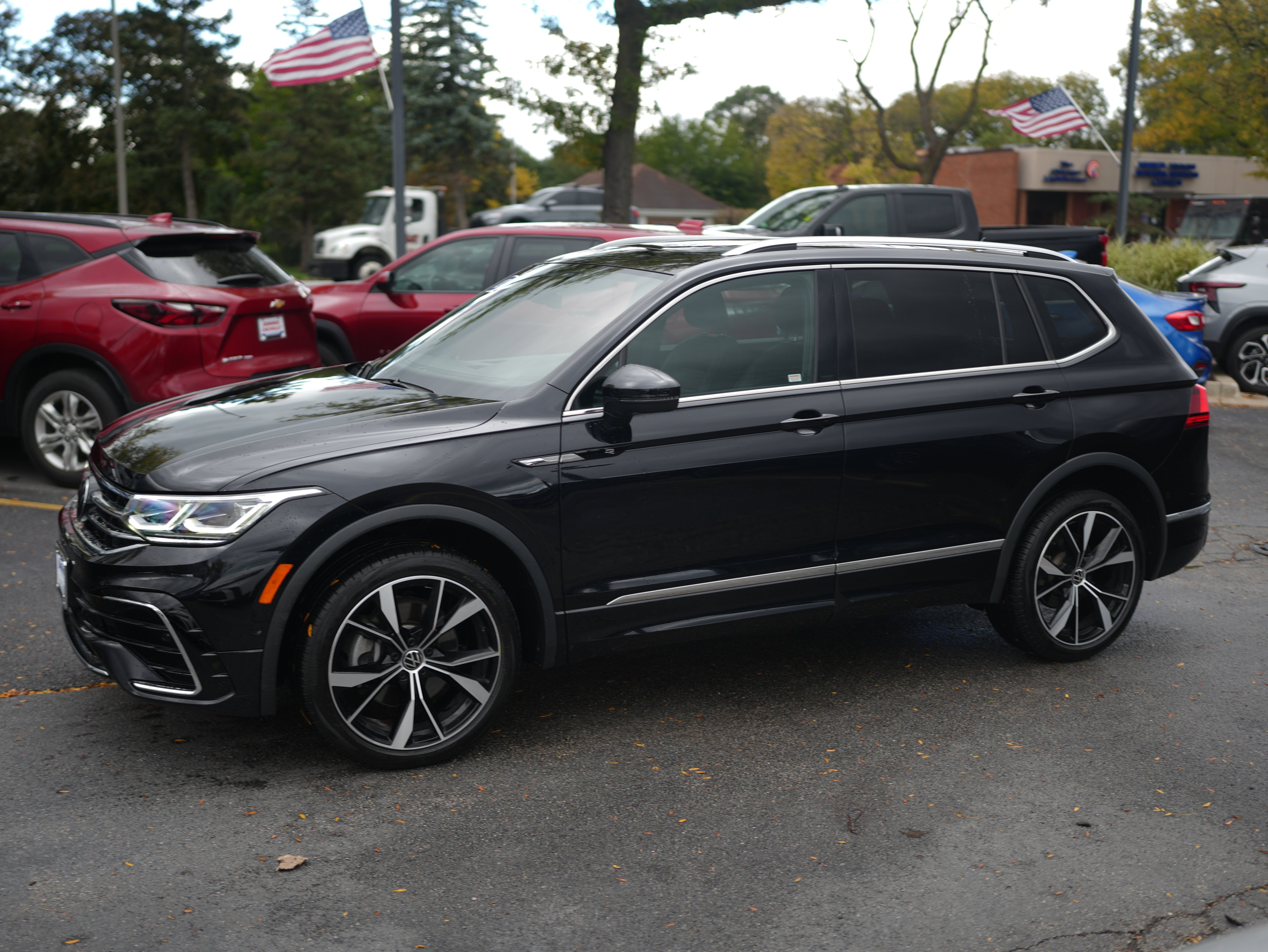 2024 Volkswagen Tiguan 2.0T SEL R-Line