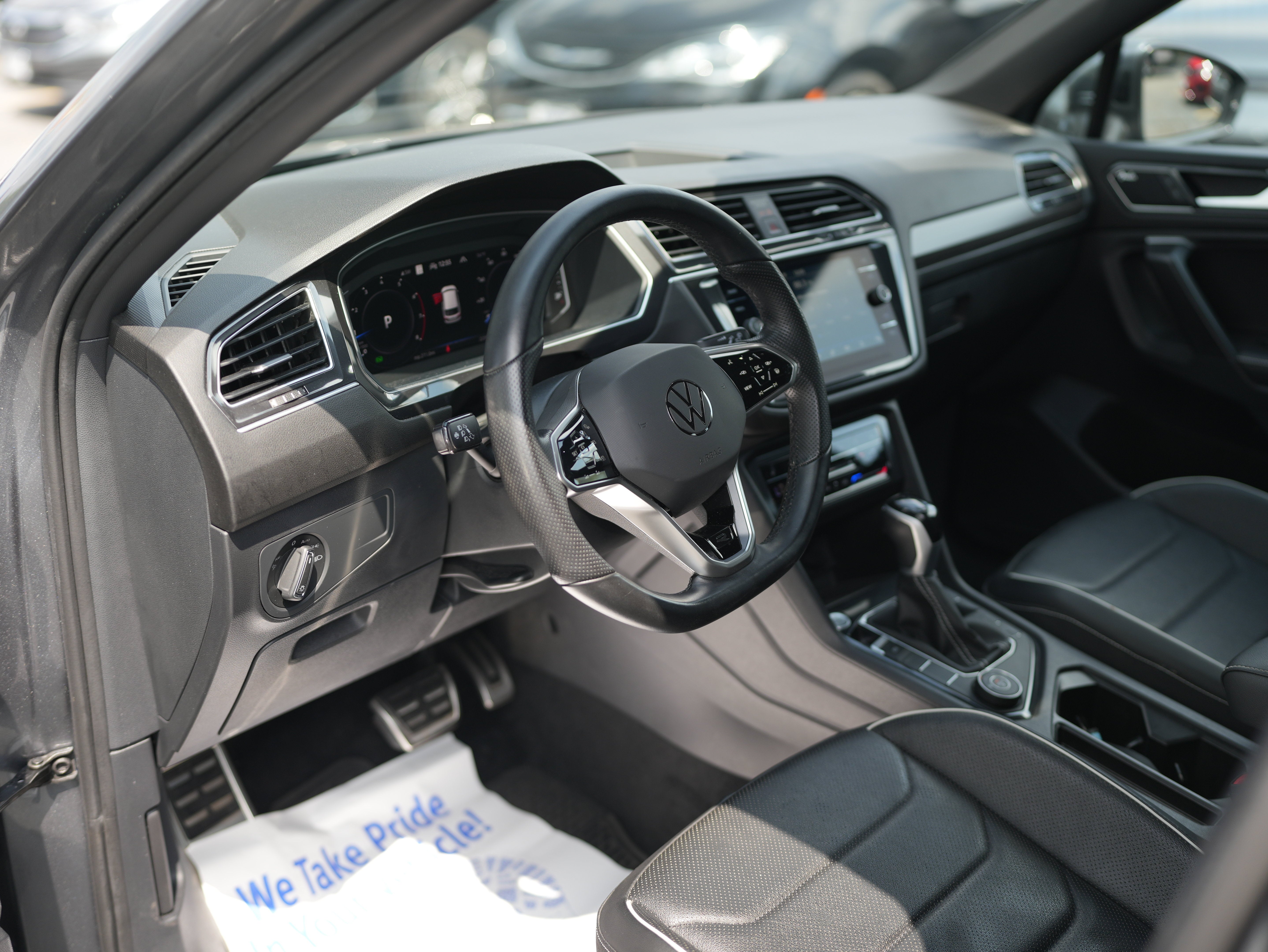 2023 Volkswagen Tiguan 2.0T SEL R-Line