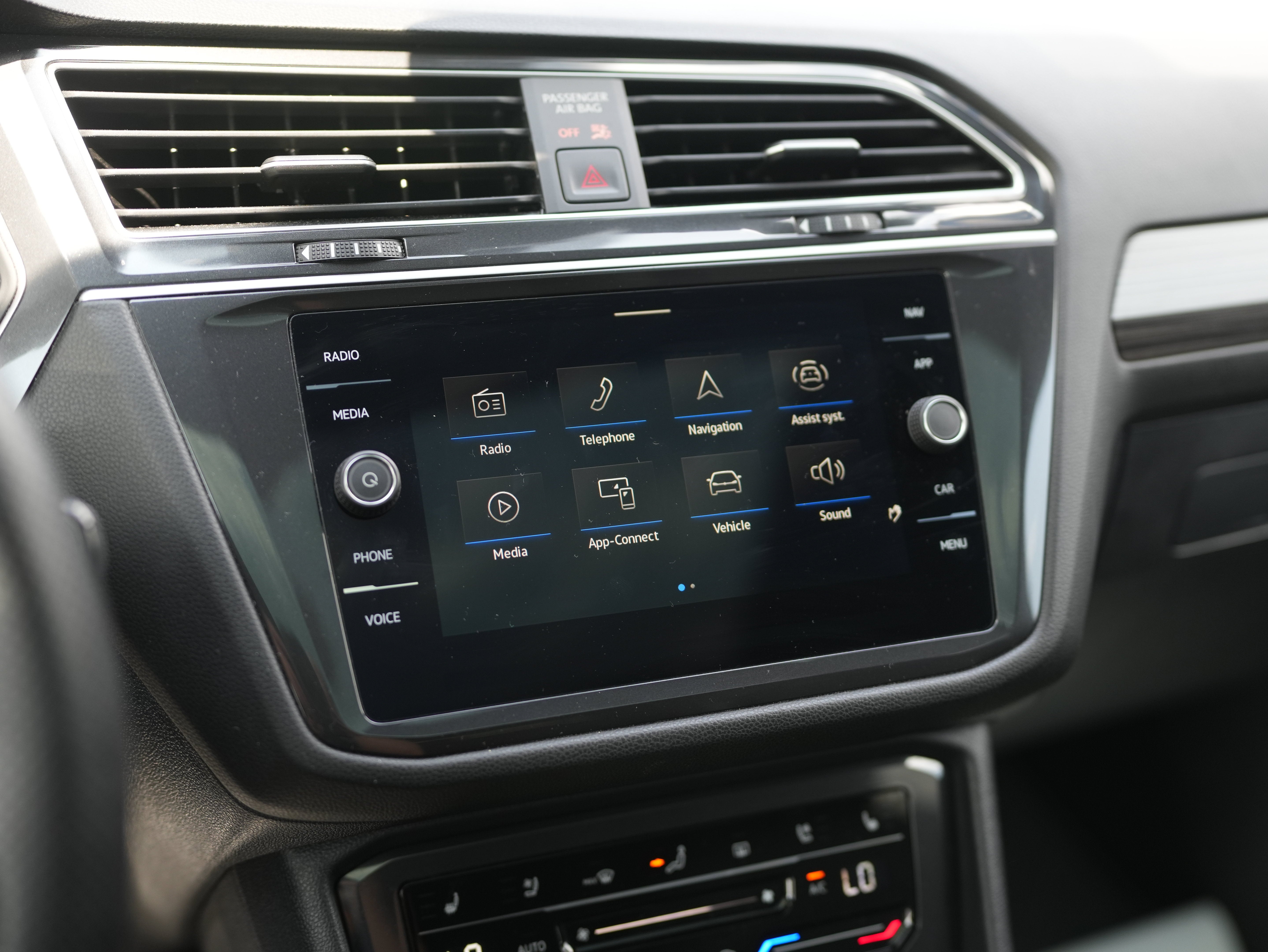 2023 Volkswagen Tiguan 2.0T SEL R-Line