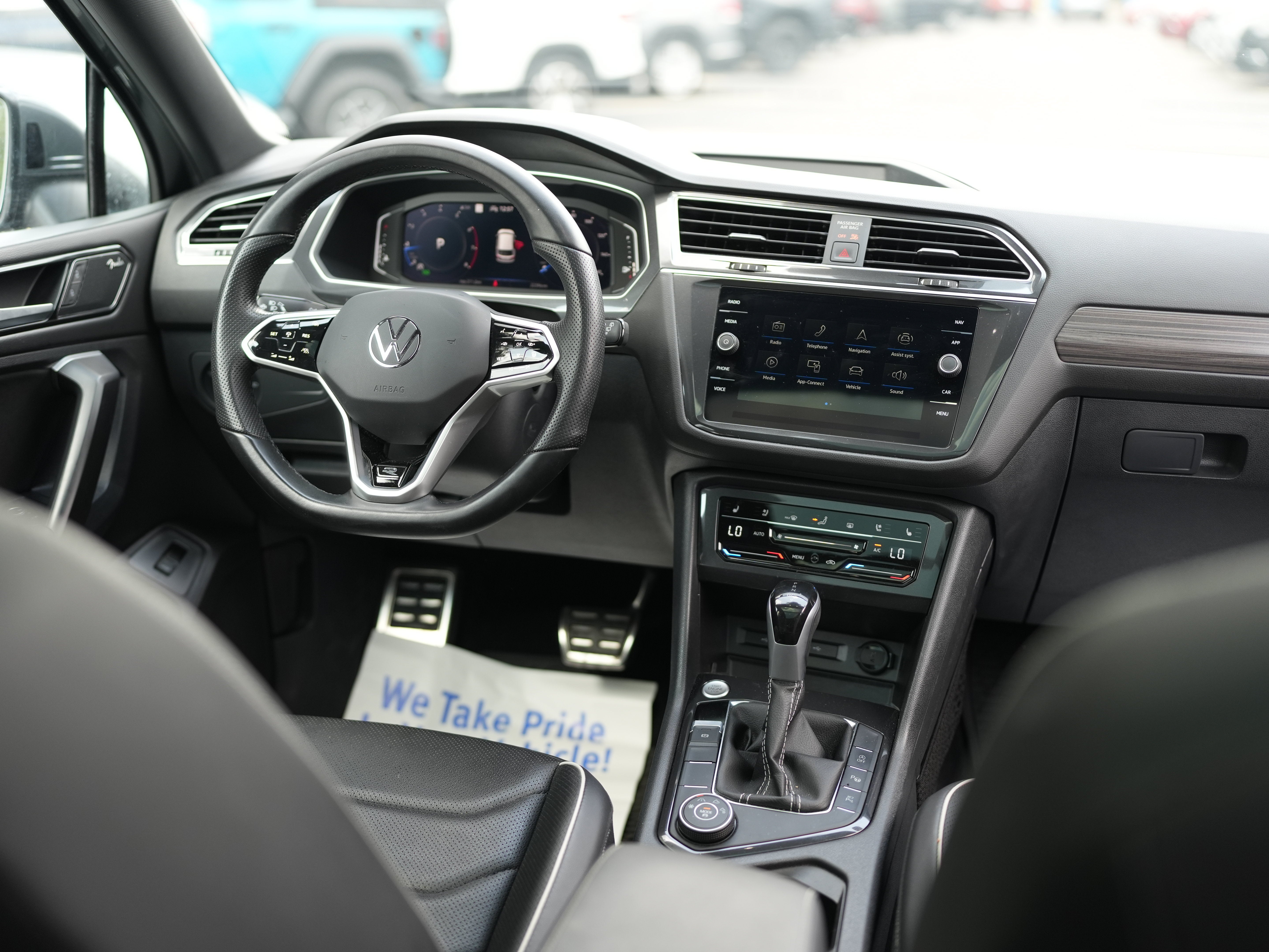 2023 Volkswagen Tiguan 2.0T SEL R-Line