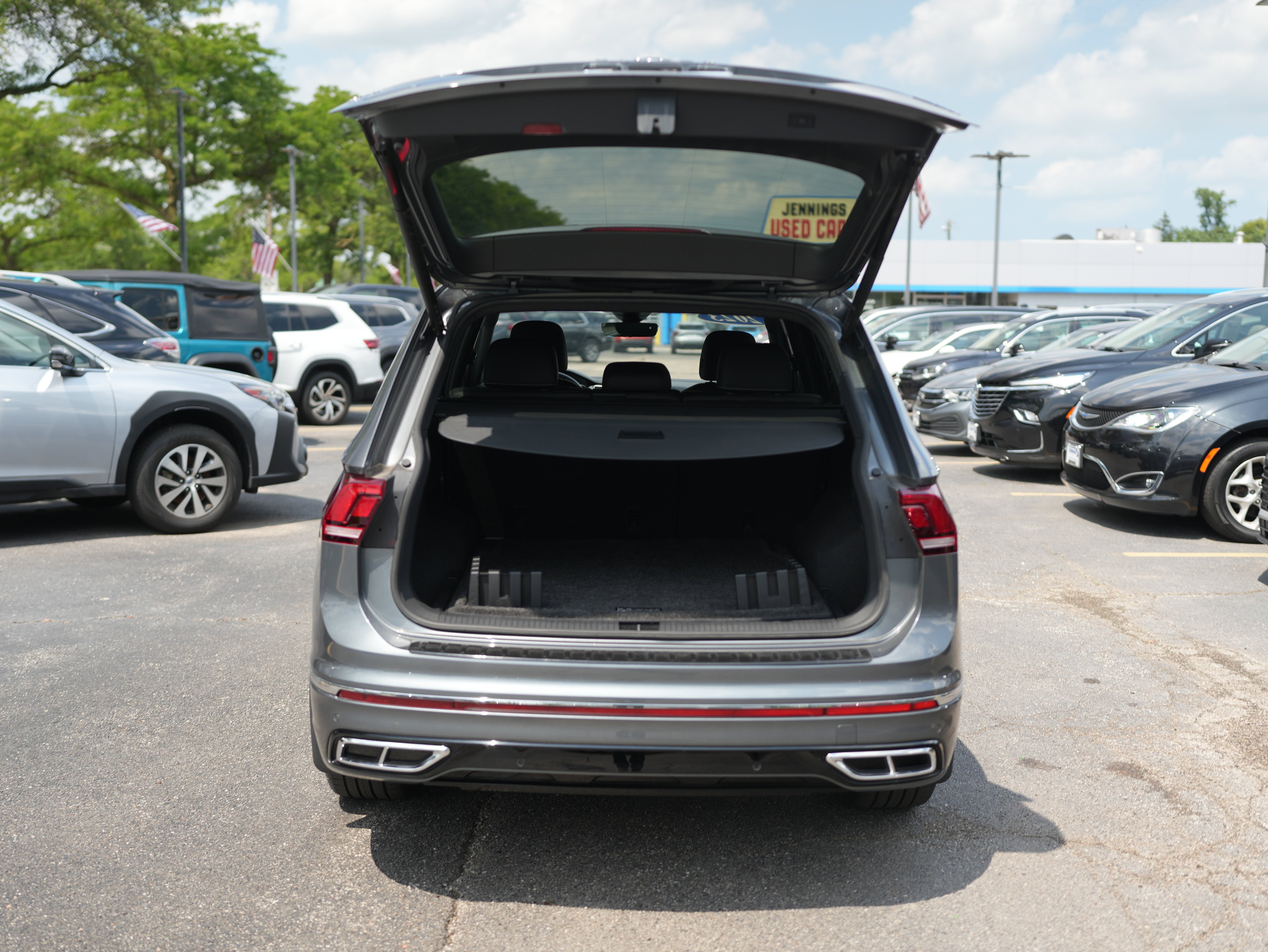2023 Volkswagen Tiguan 2.0T SEL R-Line