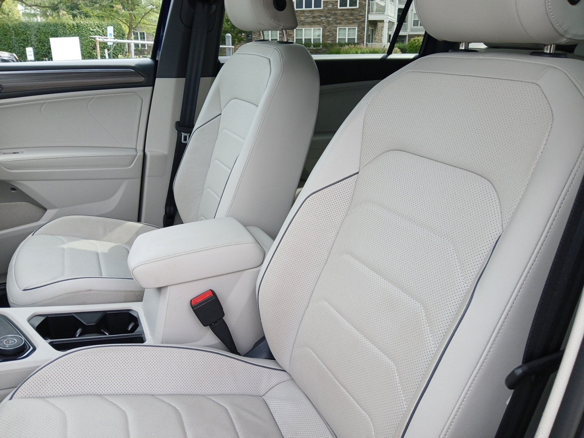 2023 Volkswagen Tiguan 2.0T SEL R-Line