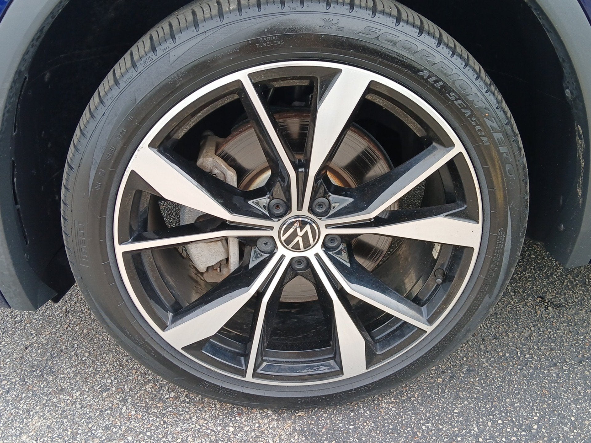 2023 Volkswagen Tiguan 2.0T SEL R-Line