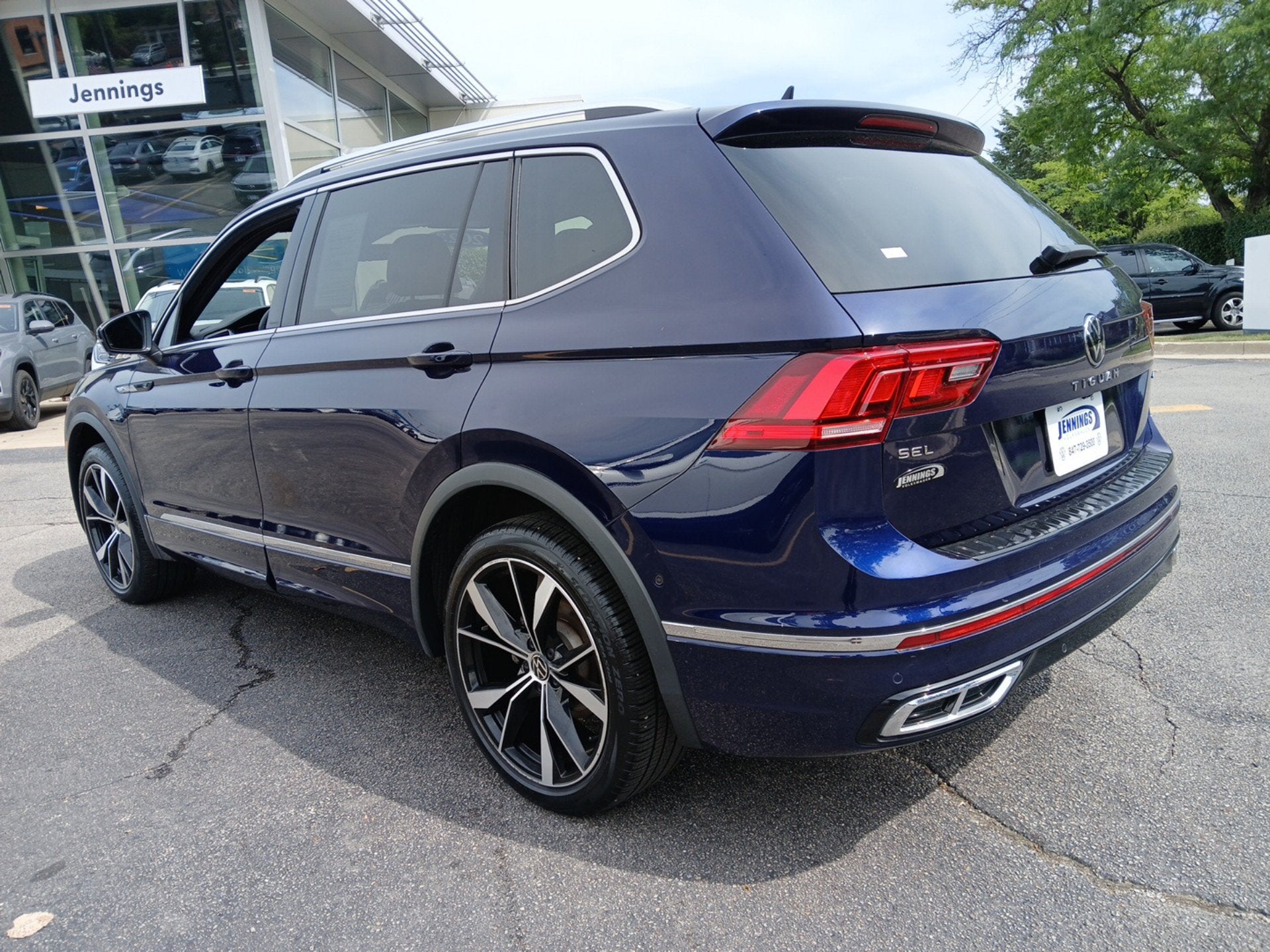 2023 Volkswagen Tiguan 2.0T SEL R-Line