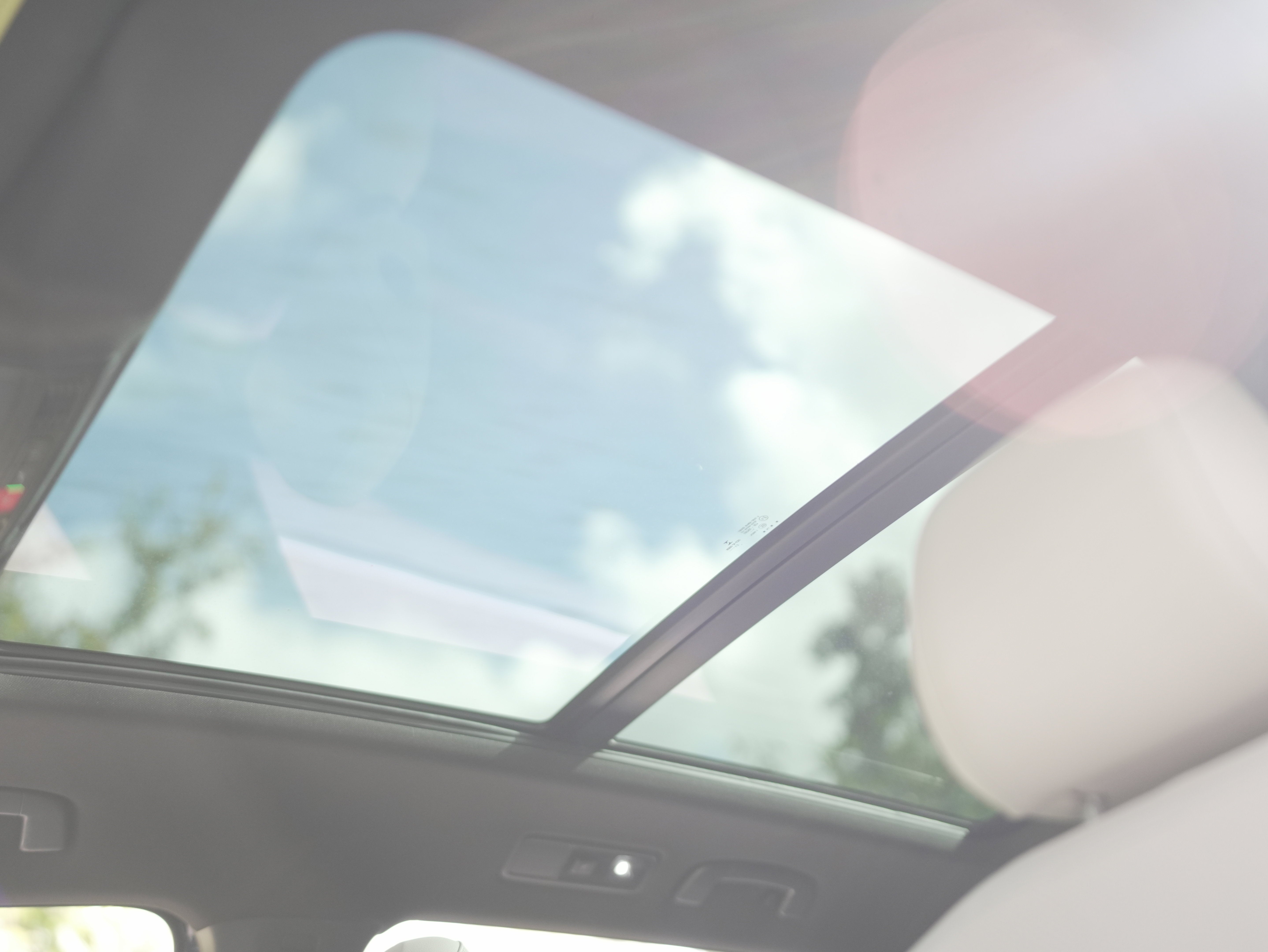 2022 Volkswagen Tiguan SEL R-Line