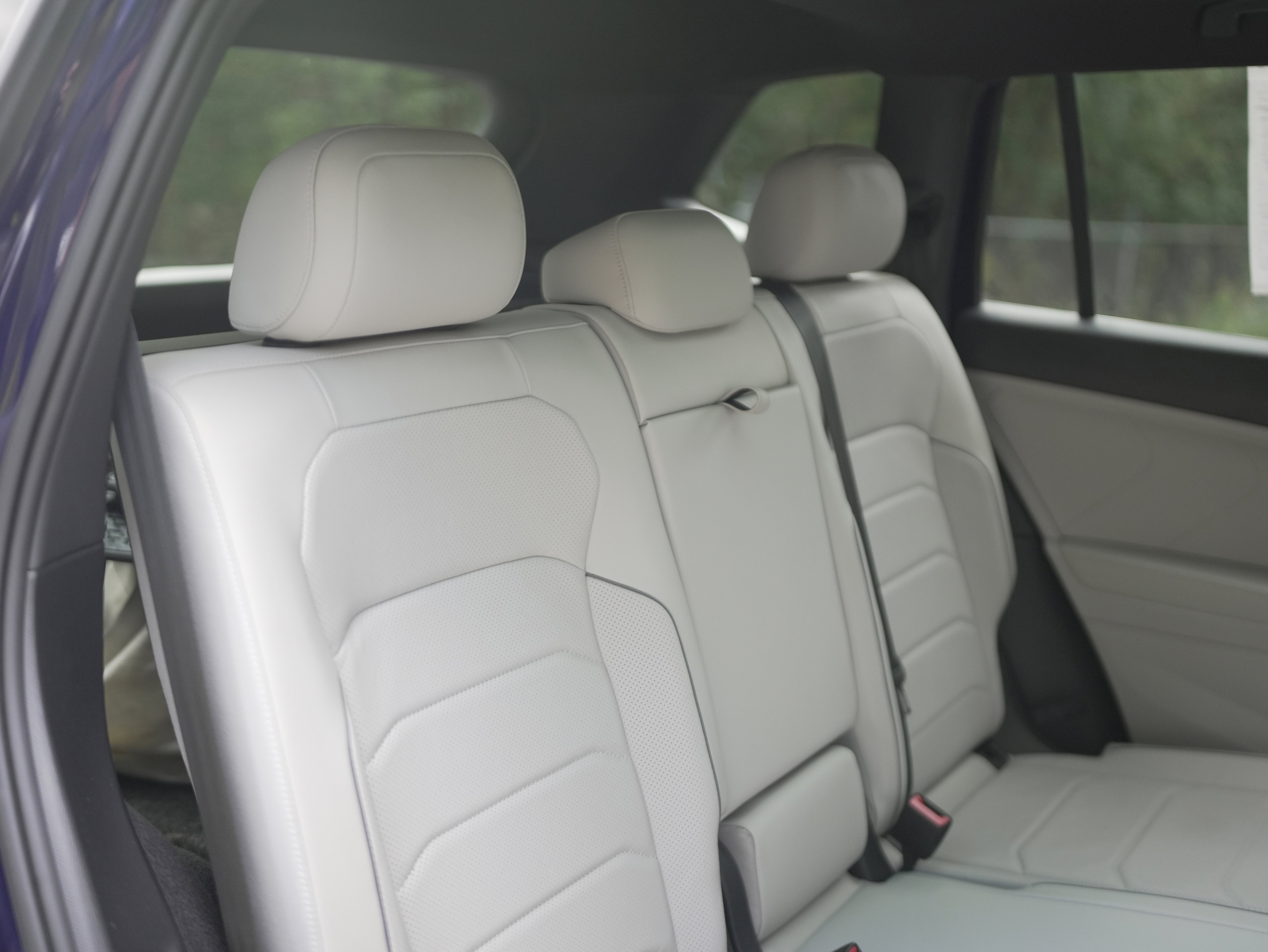 2022 Volkswagen Tiguan SEL R-Line