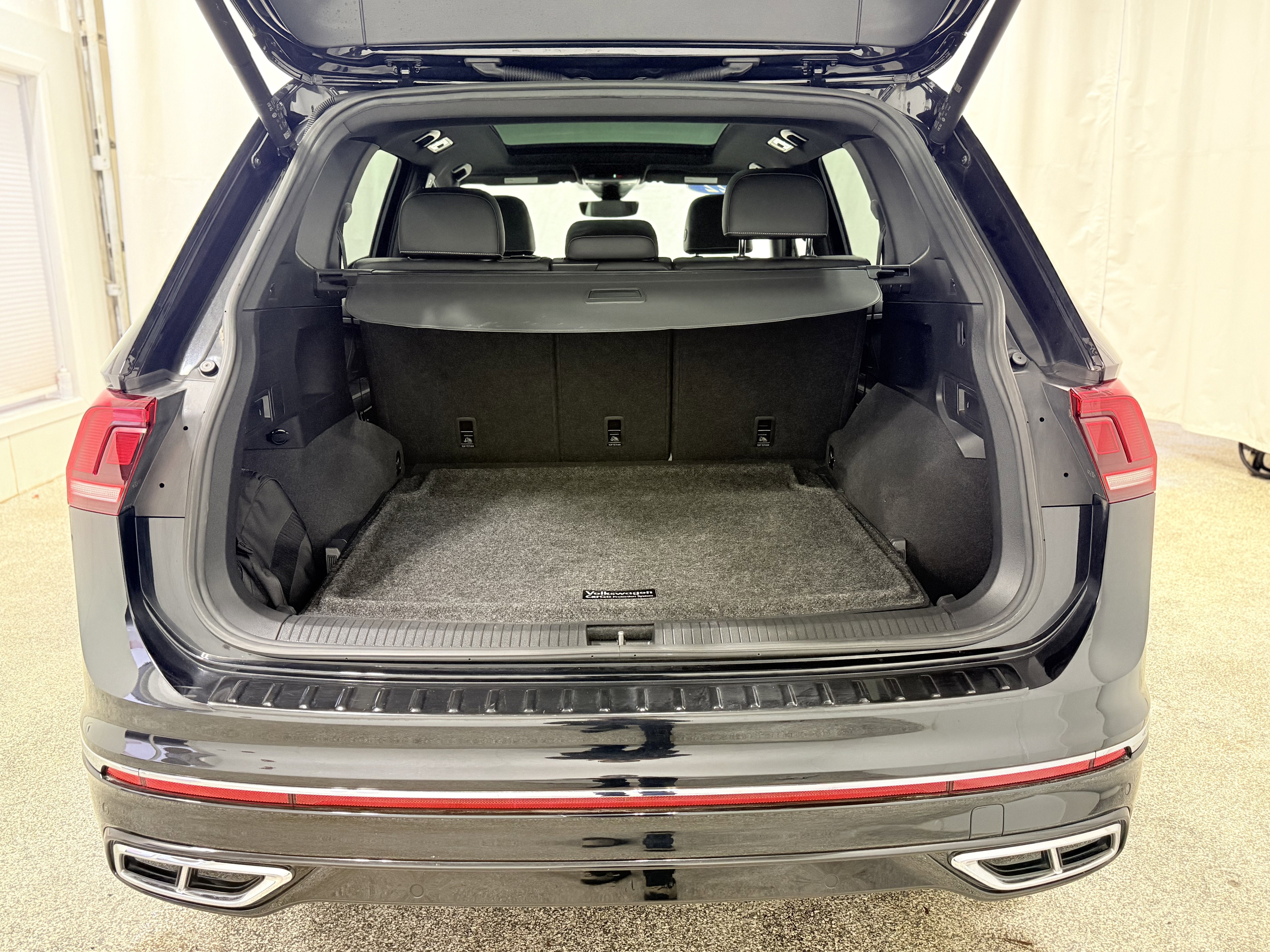 2022 Volkswagen Tiguan SEL R-Line