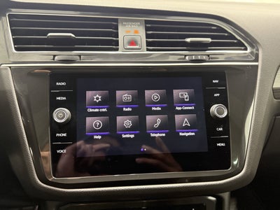 2022 Volkswagen Tiguan SEL R-Line