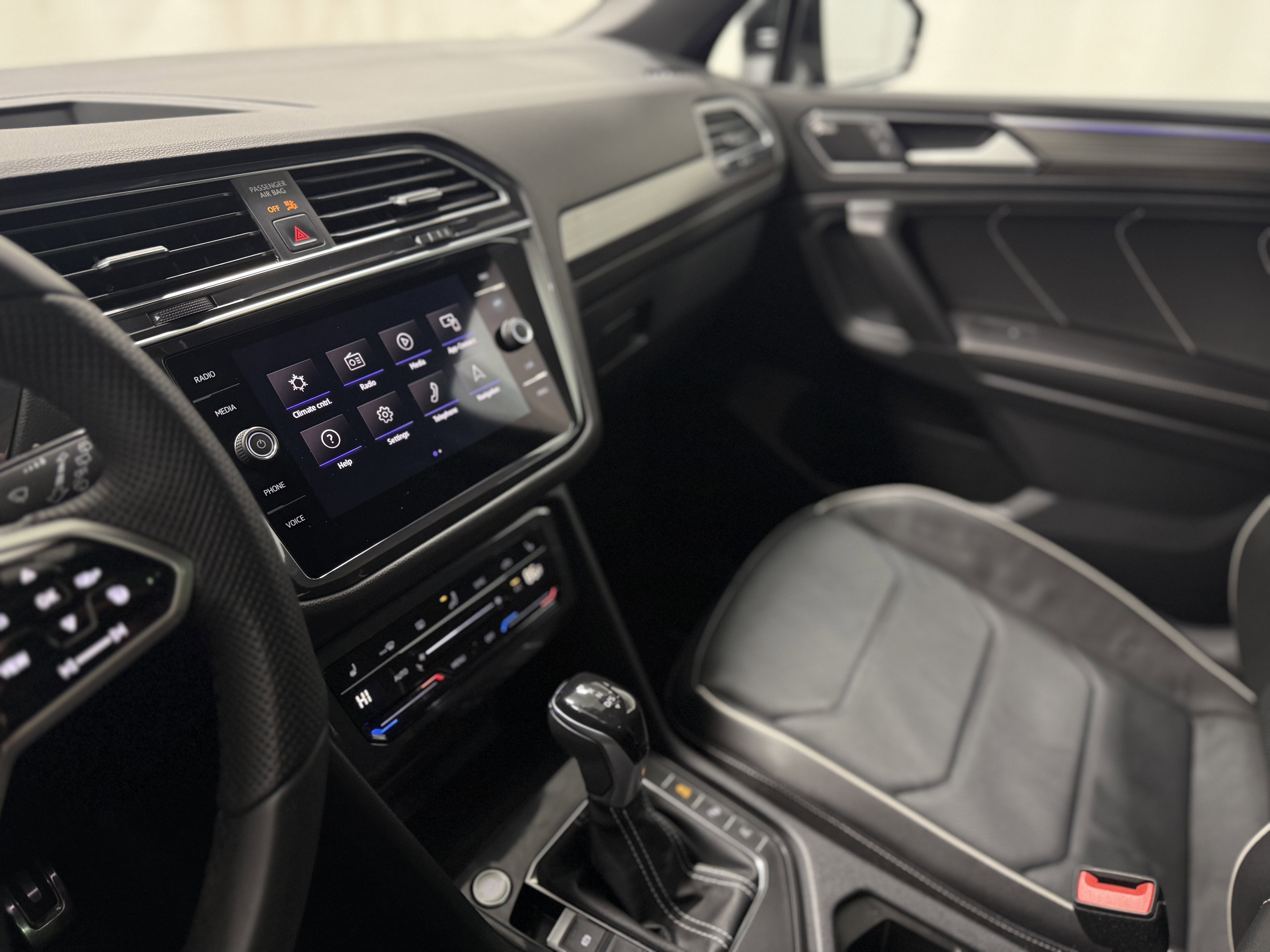 2022 Volkswagen Tiguan SEL R-Line