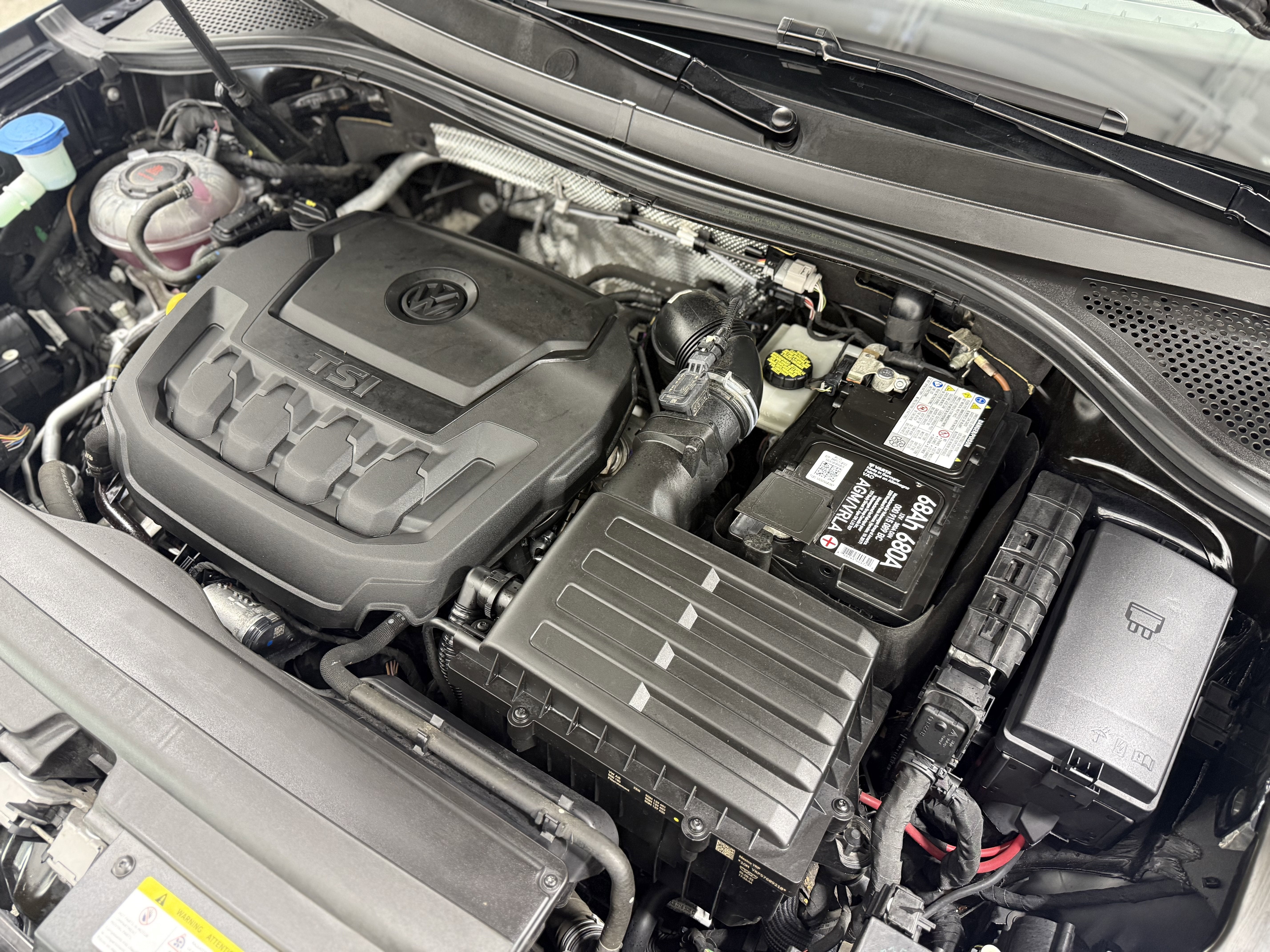 2022 Volkswagen Tiguan SEL R-Line