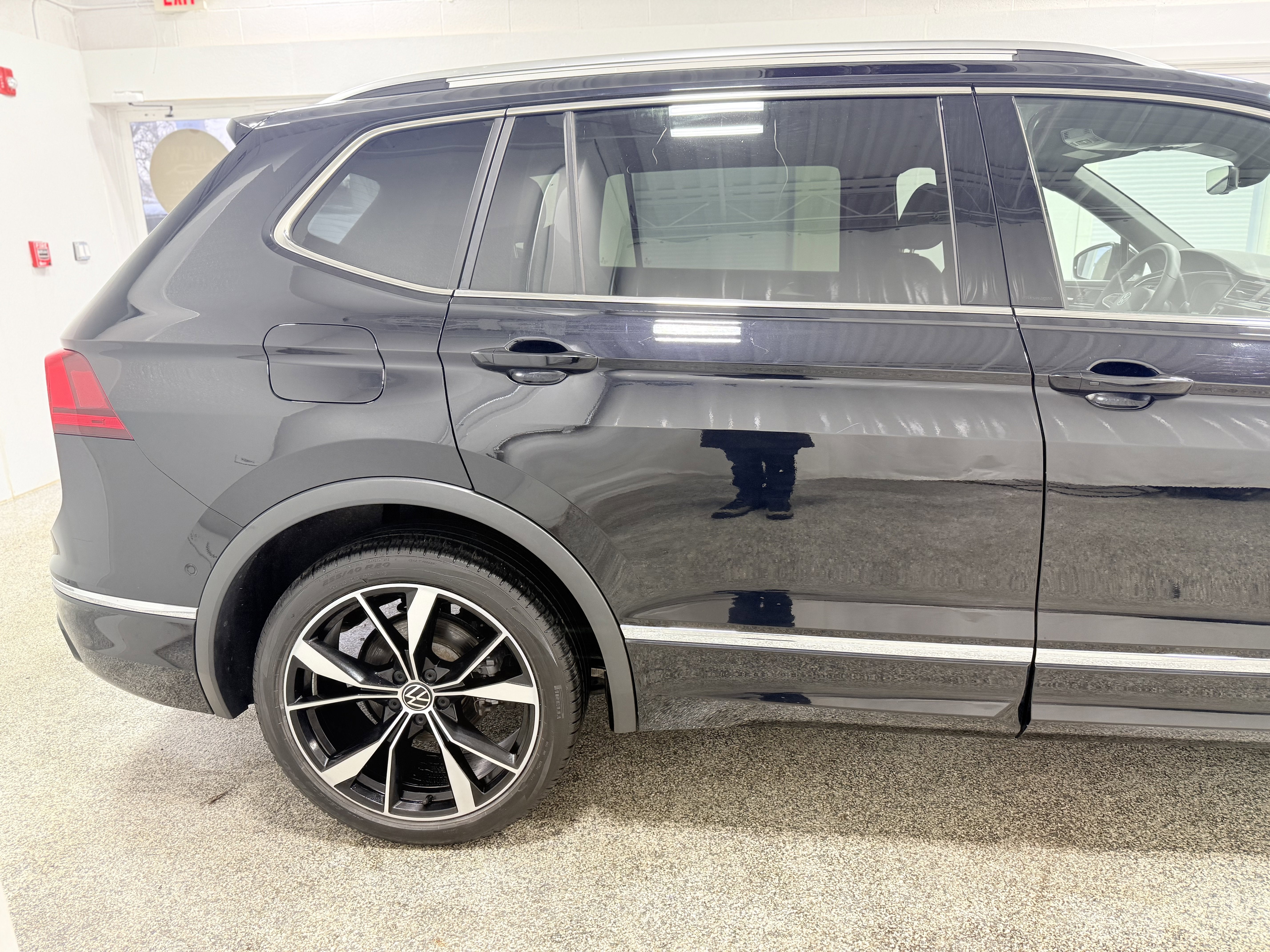 2022 Volkswagen Tiguan SEL R-Line