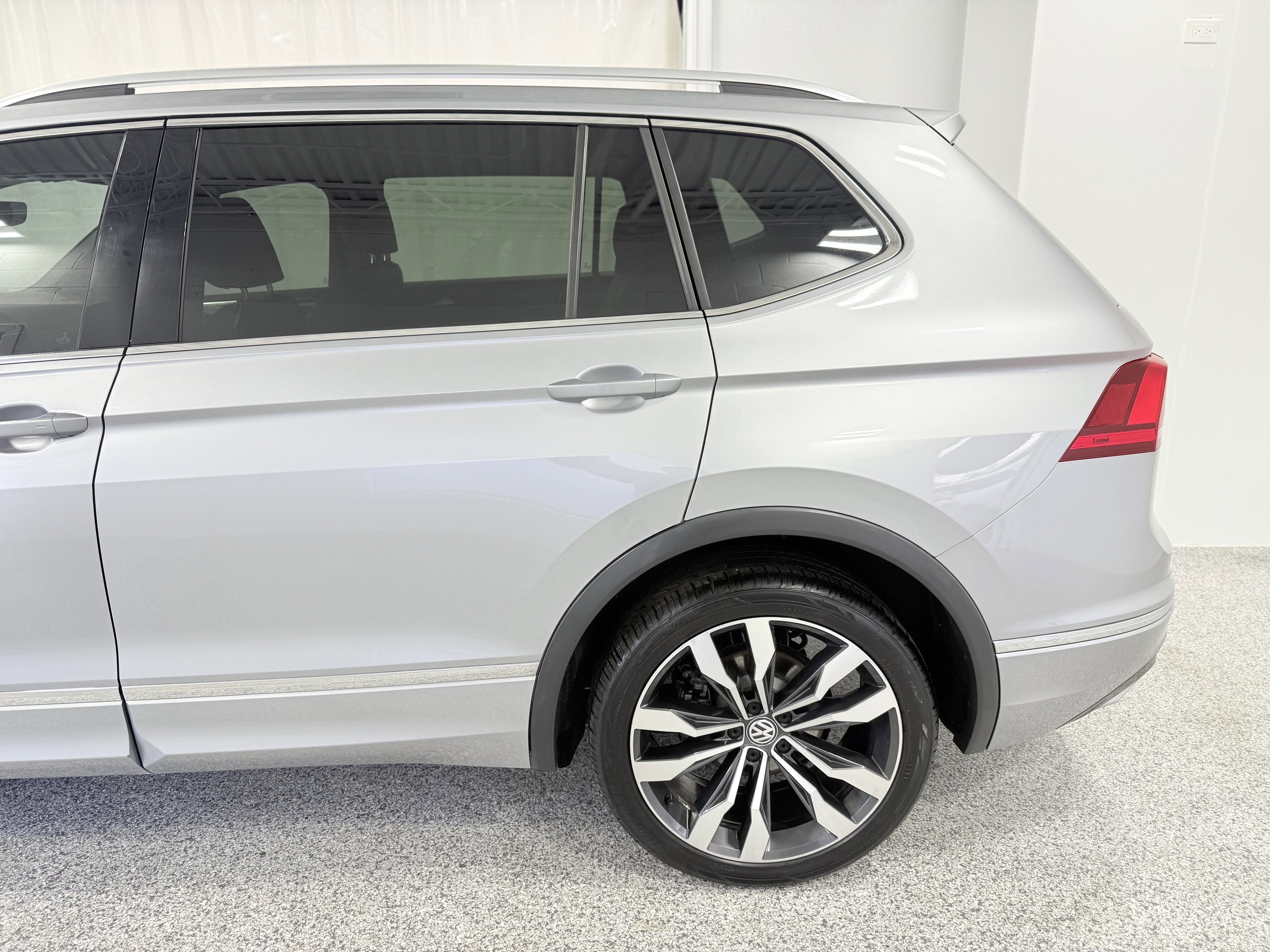 2020 Volkswagen Tiguan SEL Premium R-Line