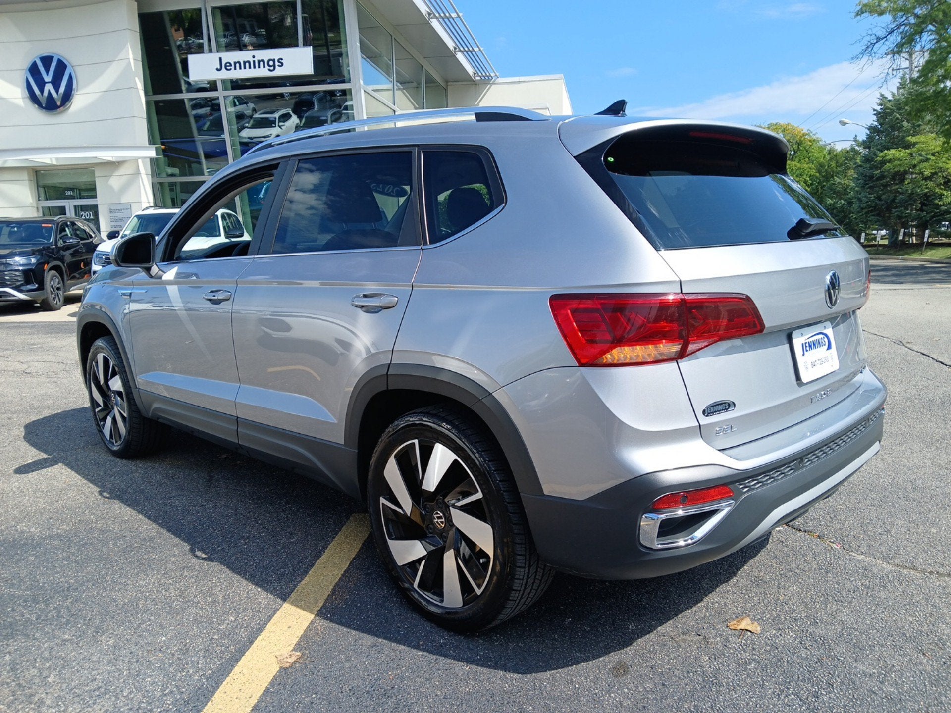 2023 Volkswagen Taos 1.5T SEL