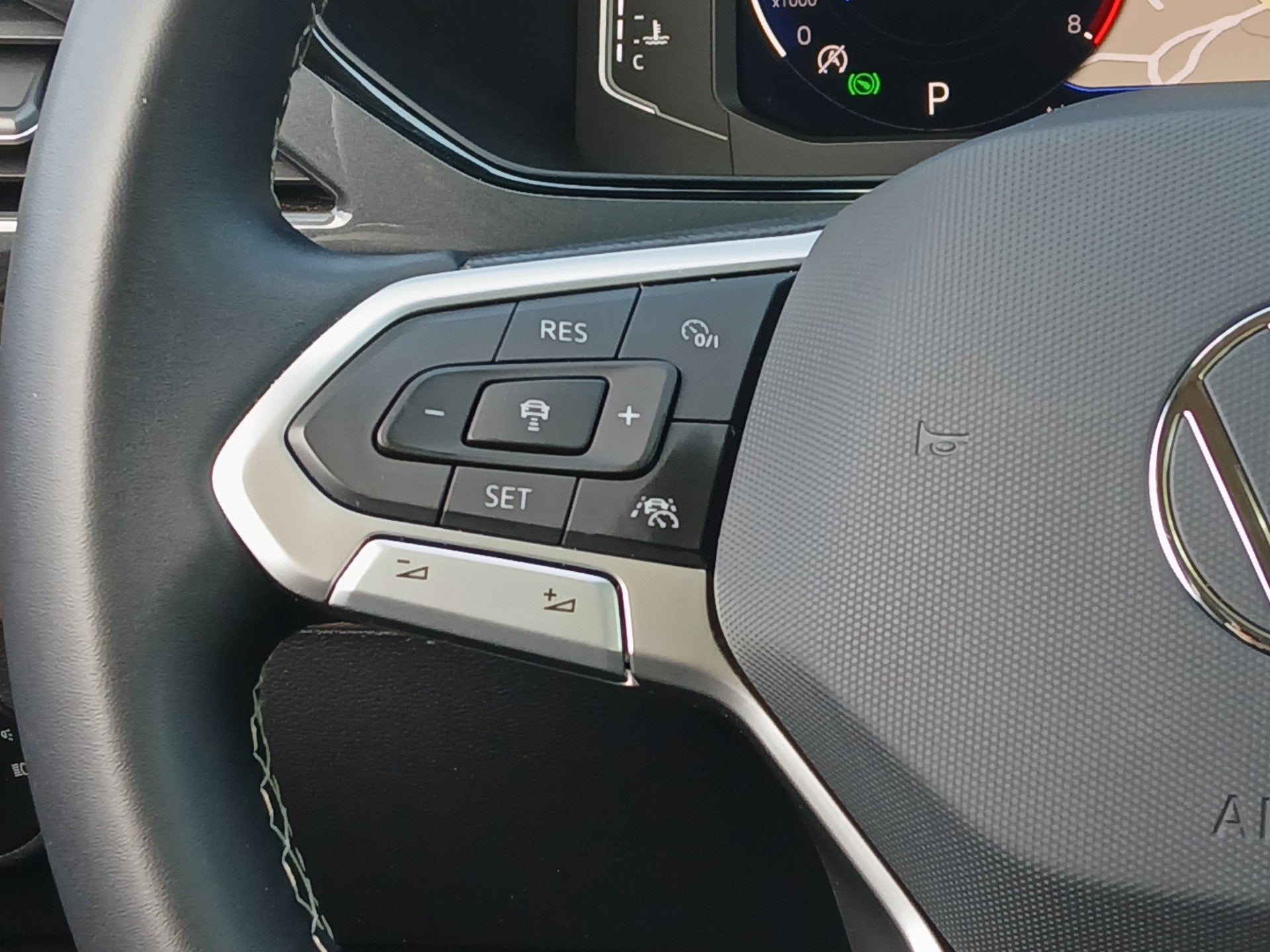 2023 Volkswagen Taos 1.5T SEL