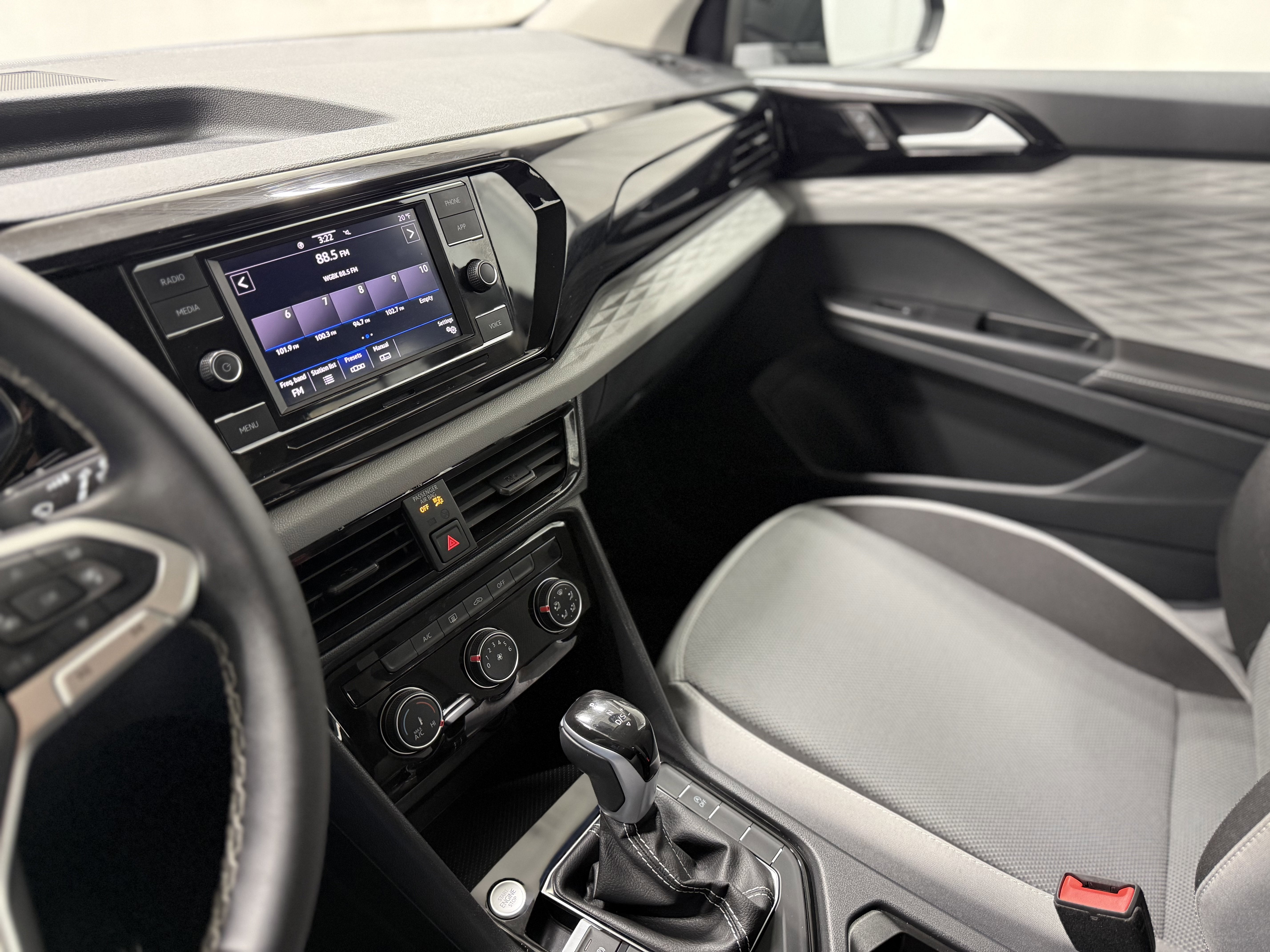 2024 Volkswagen Taos S