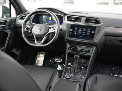 2022 Volkswagen Tiguan SE R-Line Black