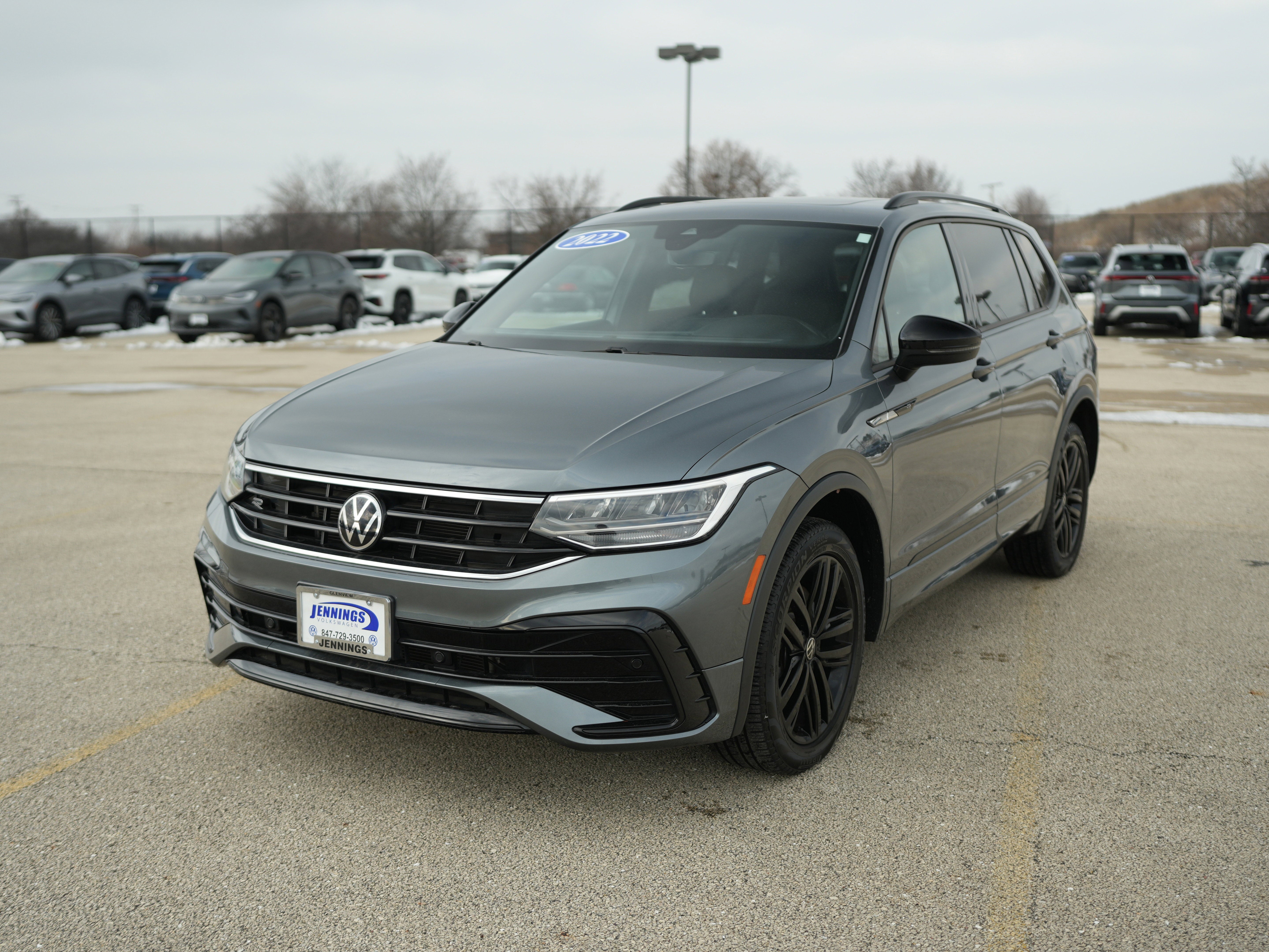 2022 Volkswagen Tiguan SE R-Line Black