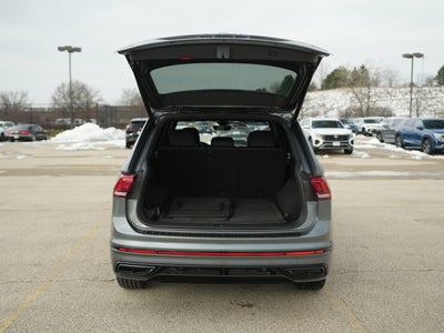 2022 Volkswagen Tiguan SE R-Line Black