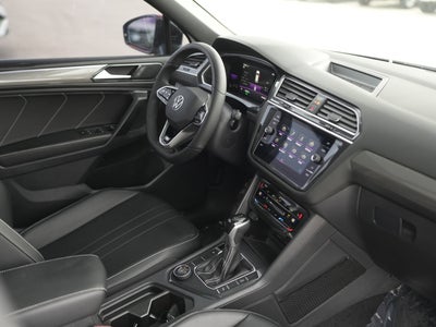 2022 Volkswagen Tiguan SE R-Line Black