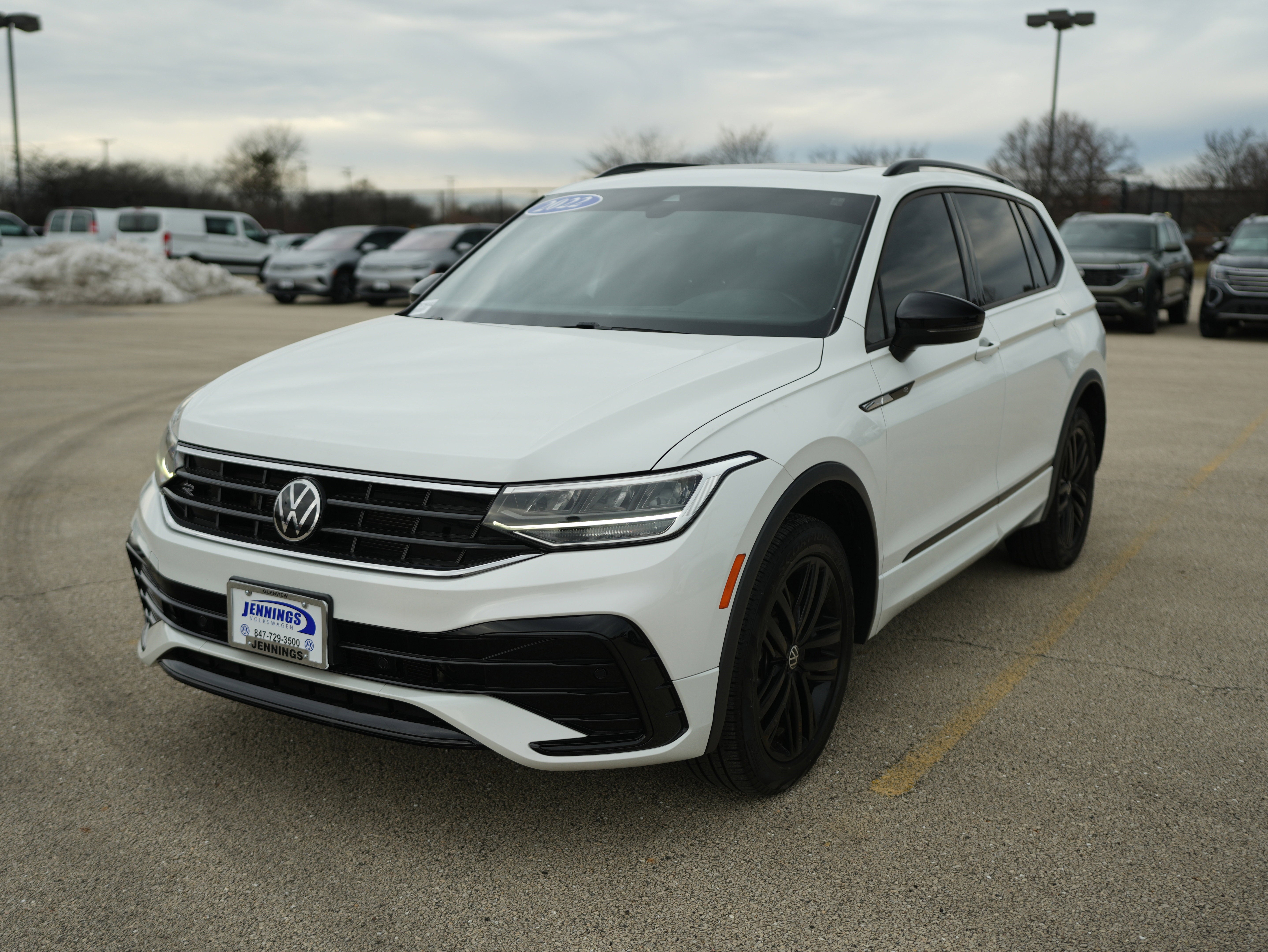 2022 Volkswagen Tiguan SE R-Line Black