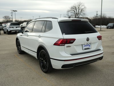 2022 Volkswagen Tiguan SE R-Line Black