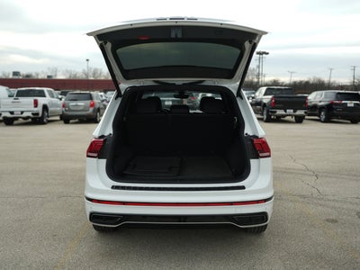 2022 Volkswagen Tiguan SE R-Line Black