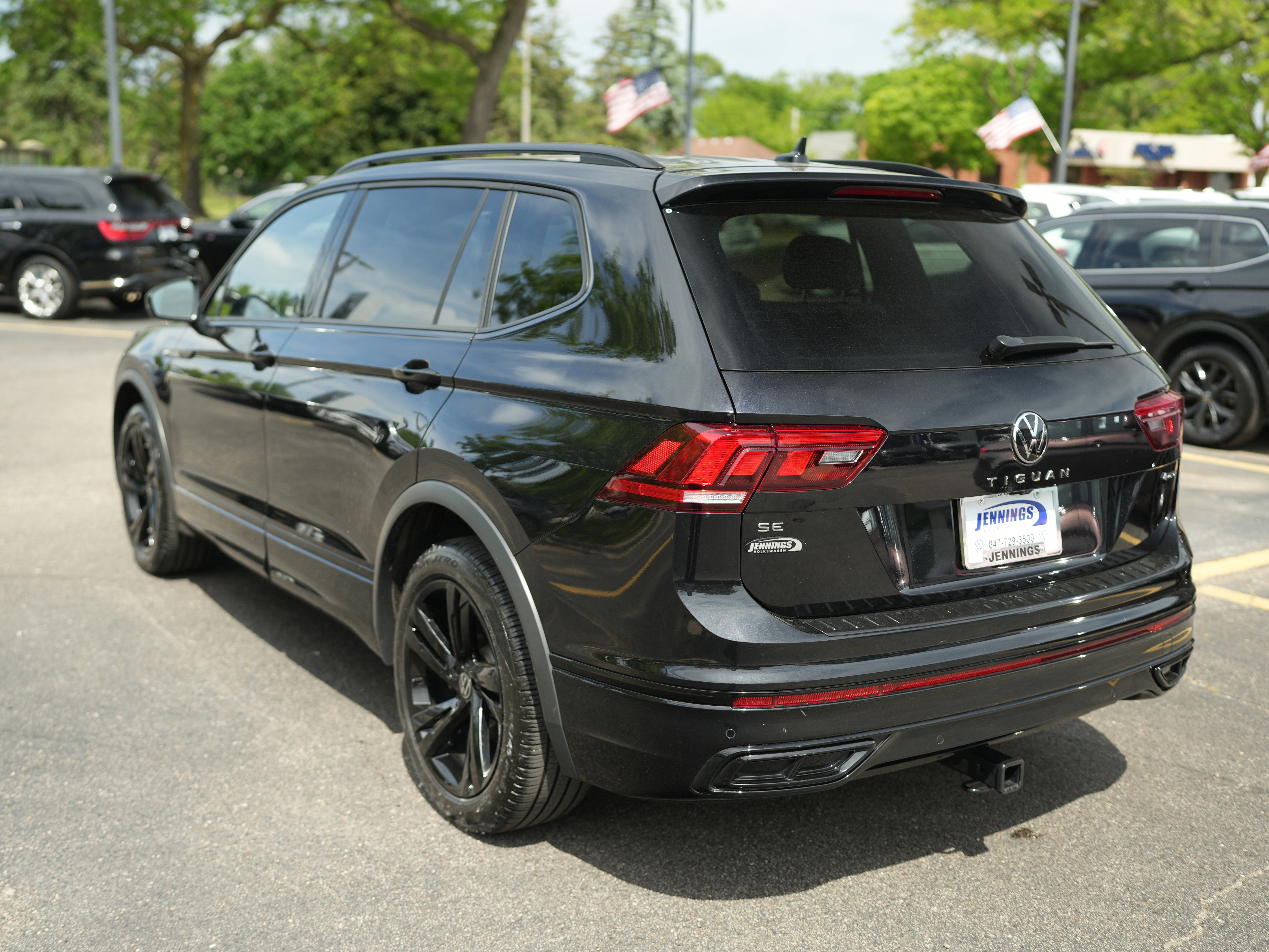 2023 Volkswagen Tiguan 2.0T SE R-Line Black