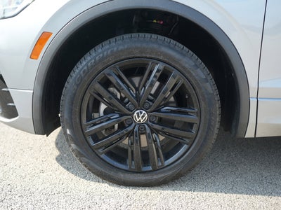 2022 Volkswagen Tiguan 2.0T SE R-Line Black