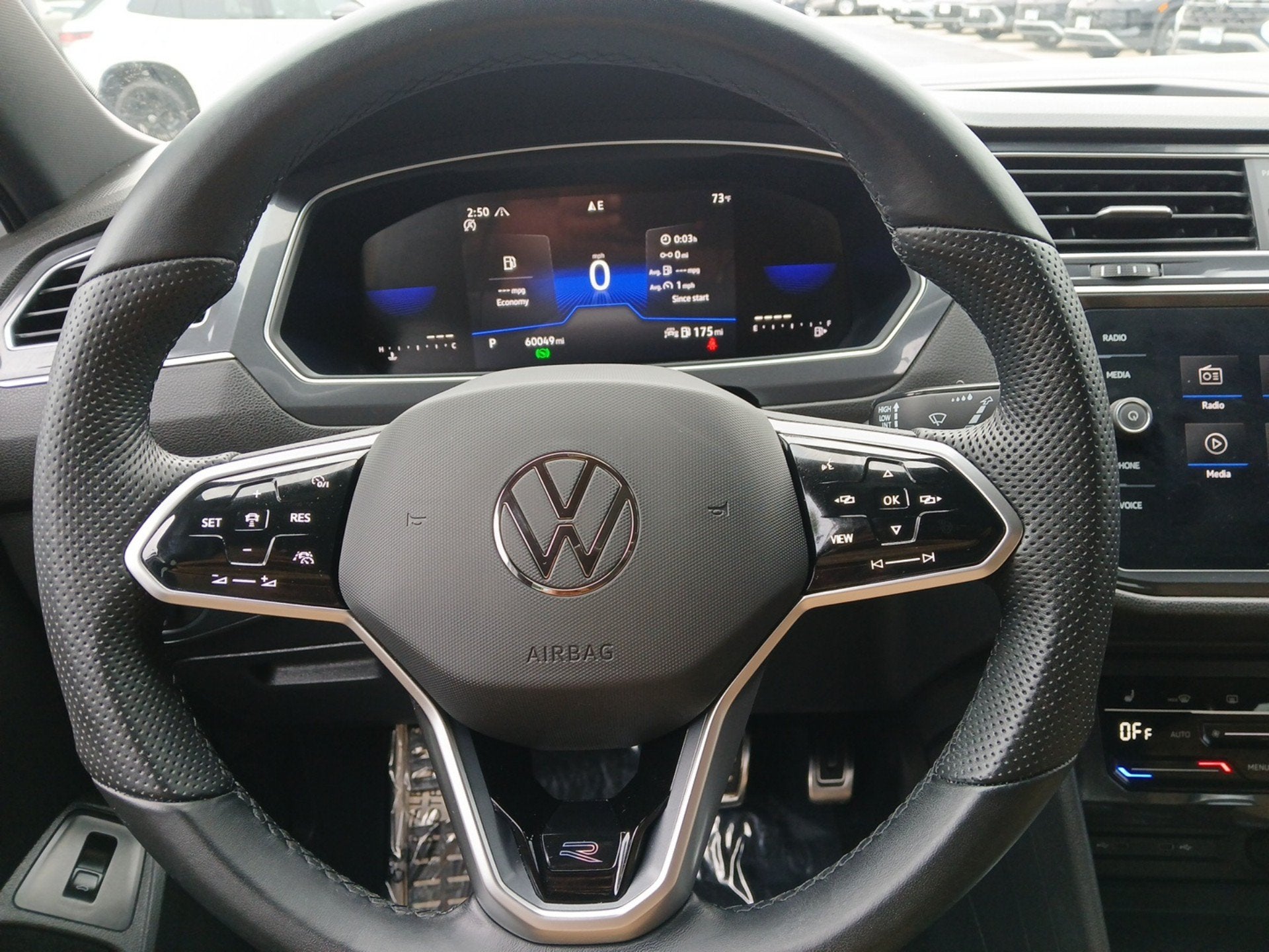 2024 Volkswagen Tiguan 2.0T SE R-Line Black