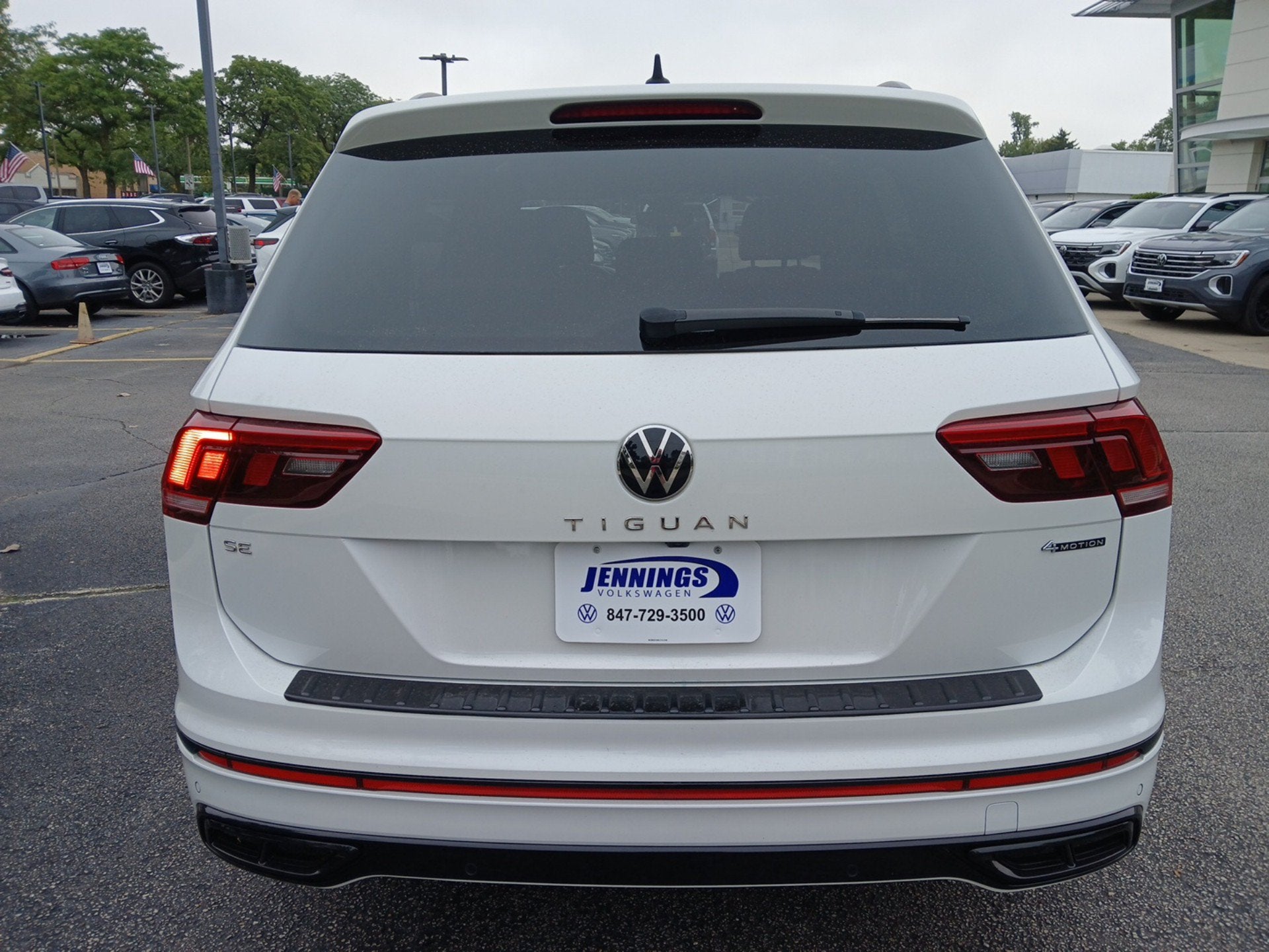 2024 Volkswagen Tiguan 2.0T SE R-Line Black