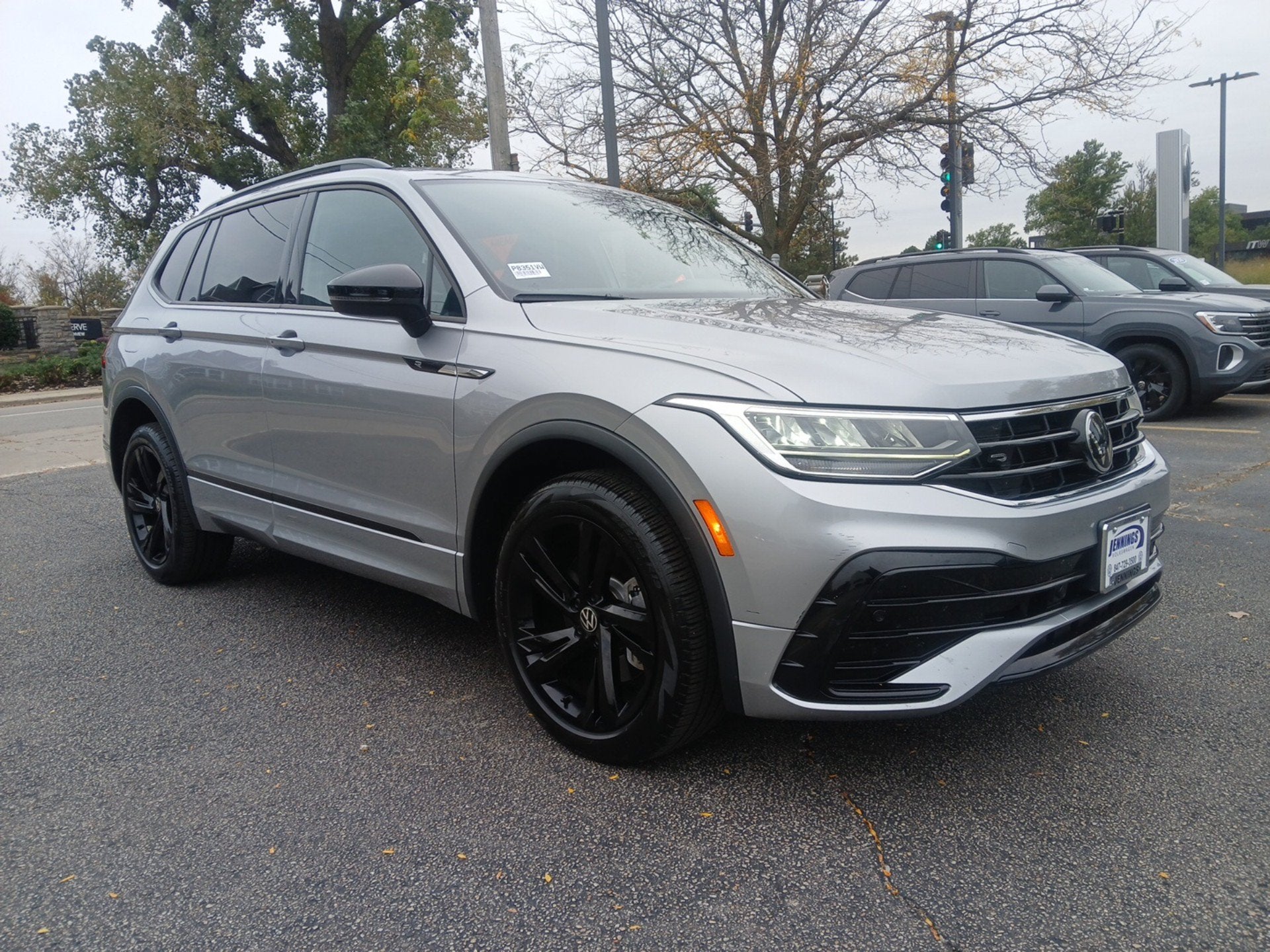2024 Volkswagen Tiguan 2.0T SE R-Line Black