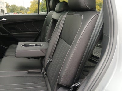 2024 Volkswagen Tiguan 2.0T SE R-Line Black