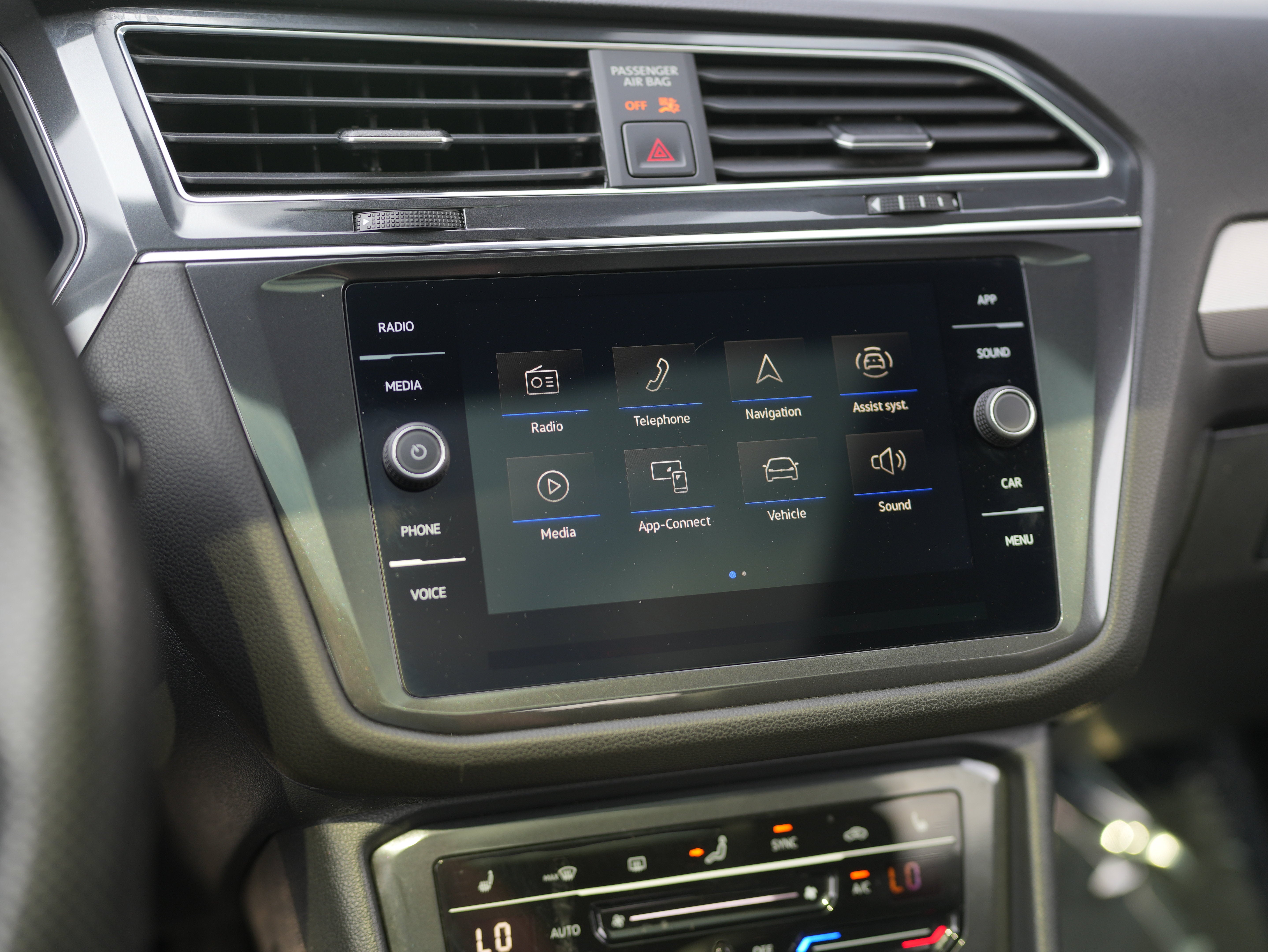 2022 Volkswagen Tiguan 2.0T SE R-Line Black