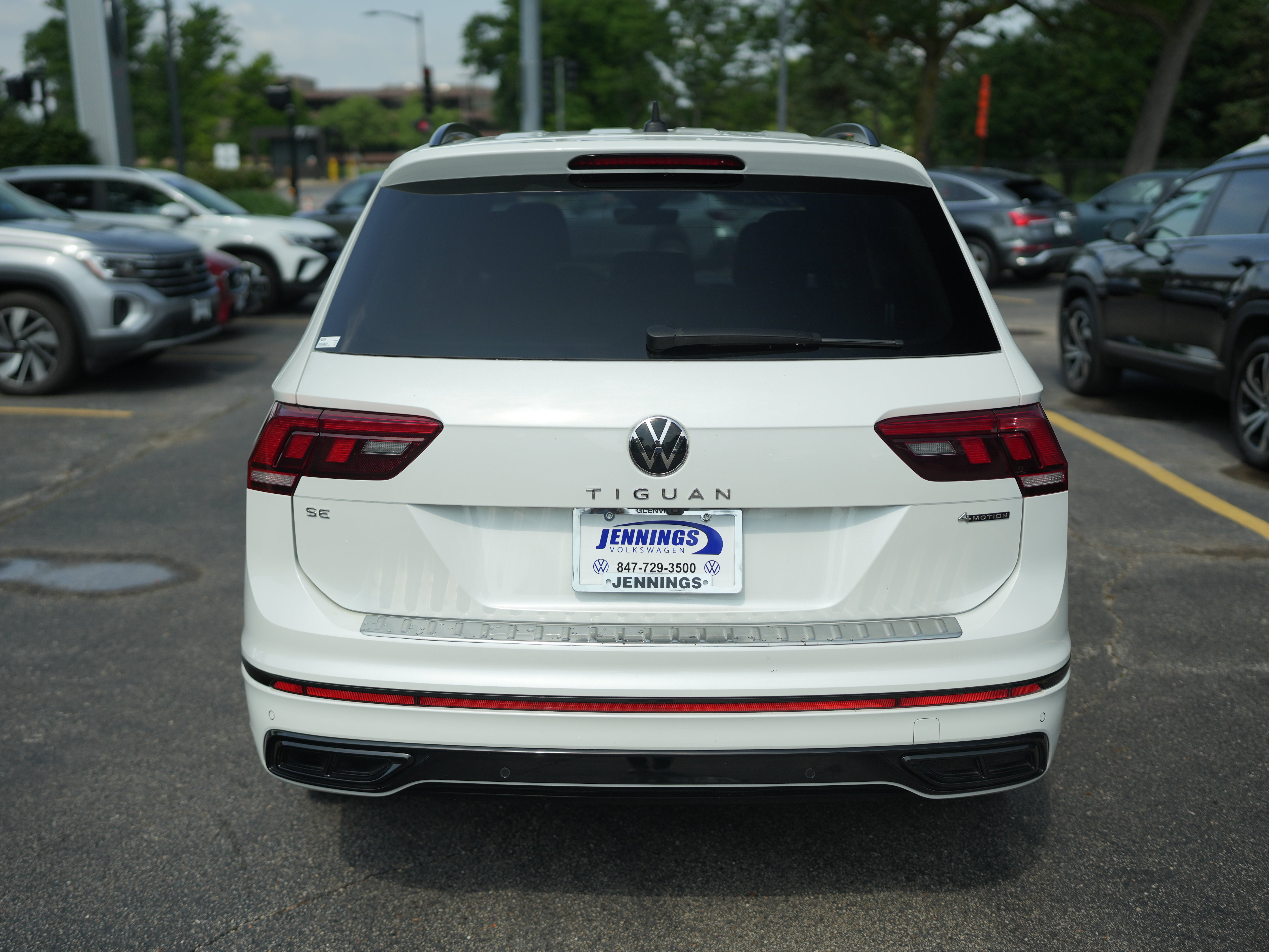 2022 Volkswagen Tiguan 2.0T SE R-Line Black