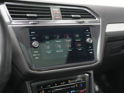 2022 Volkswagen Tiguan 2.0T SE R-Line Black