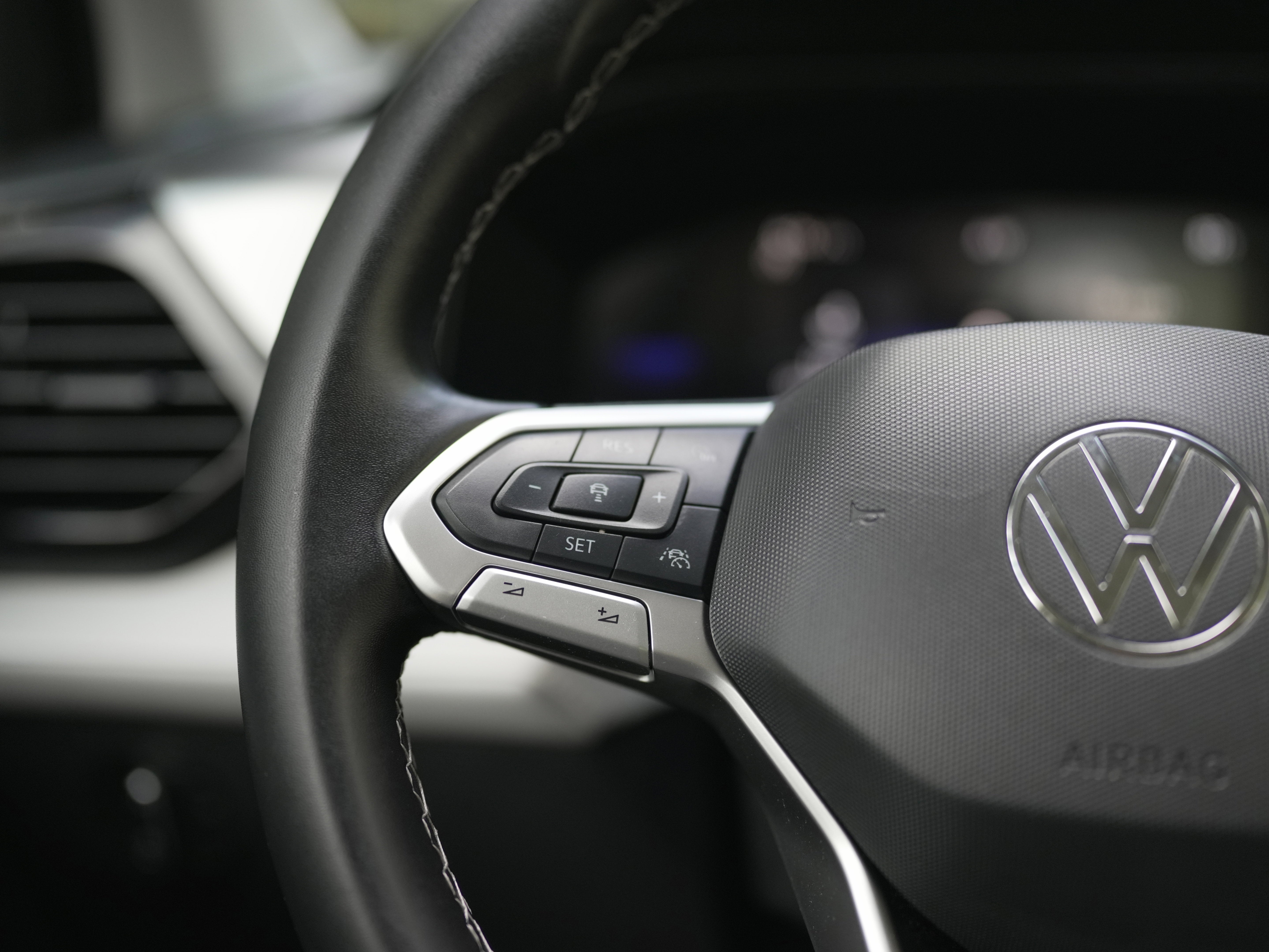 2025 Volkswagen Taos S