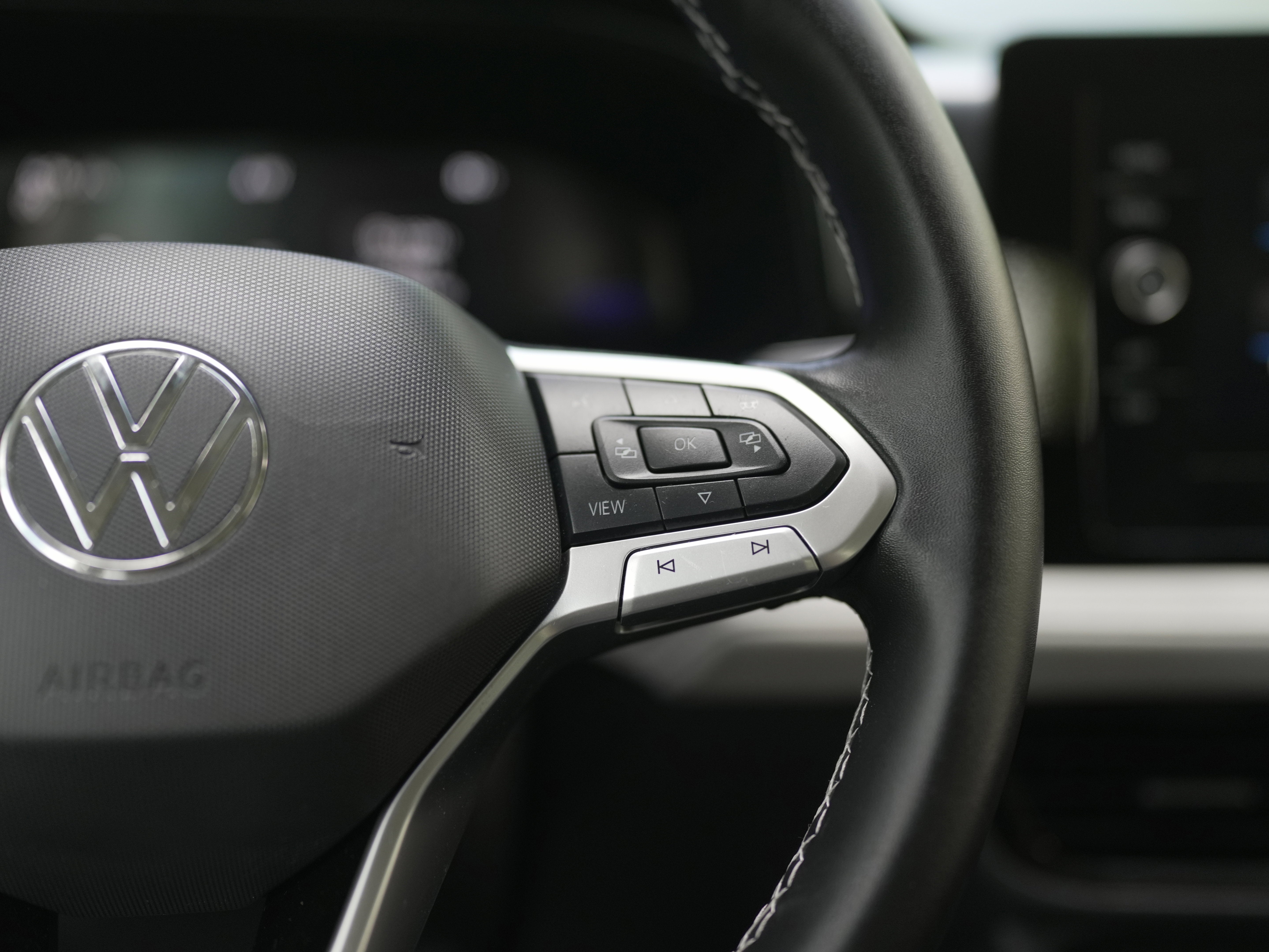 2025 Volkswagen Taos S