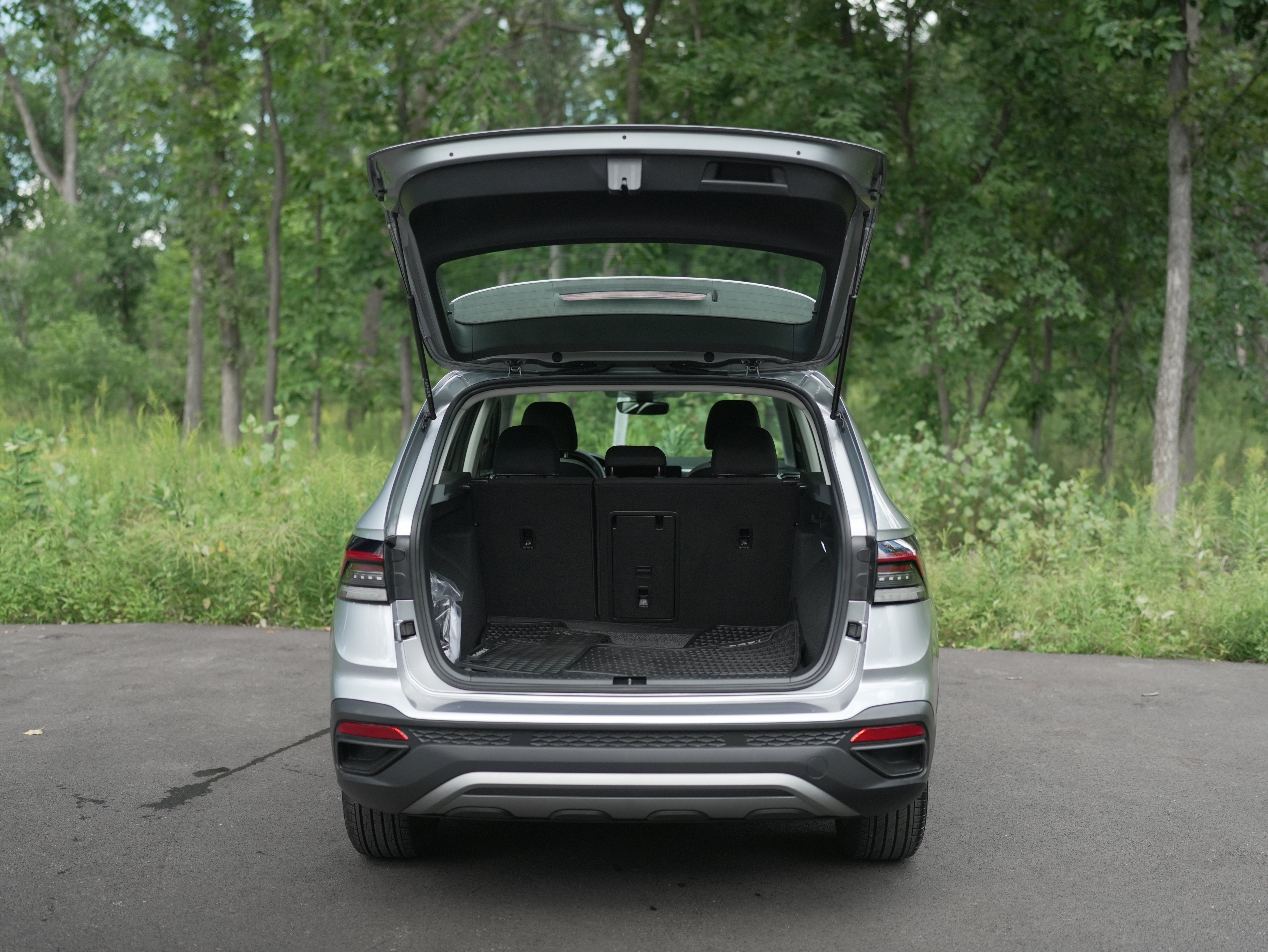 2025 Volkswagen Taos S