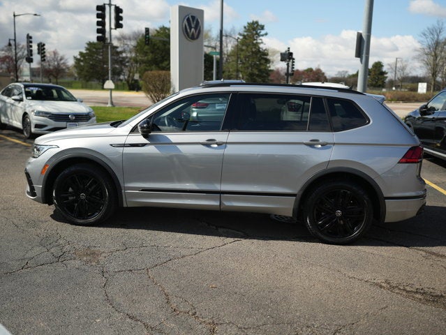 2022 Volkswagen Tiguan SE R-Line Black