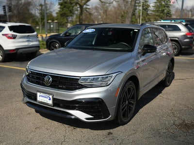 2022 Volkswagen Tiguan SE R-Line Black