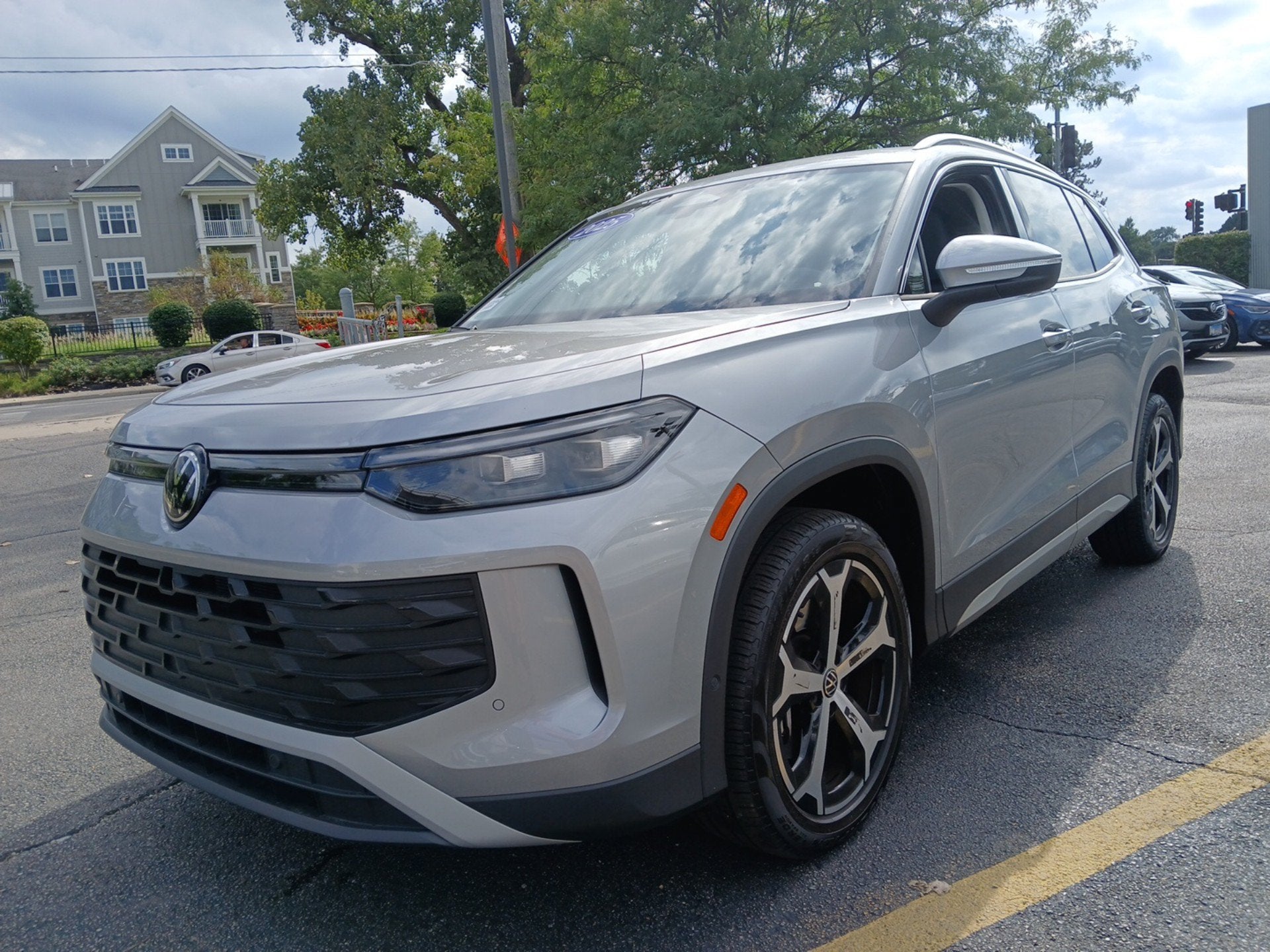 2025 Volkswagen Tiguan SE