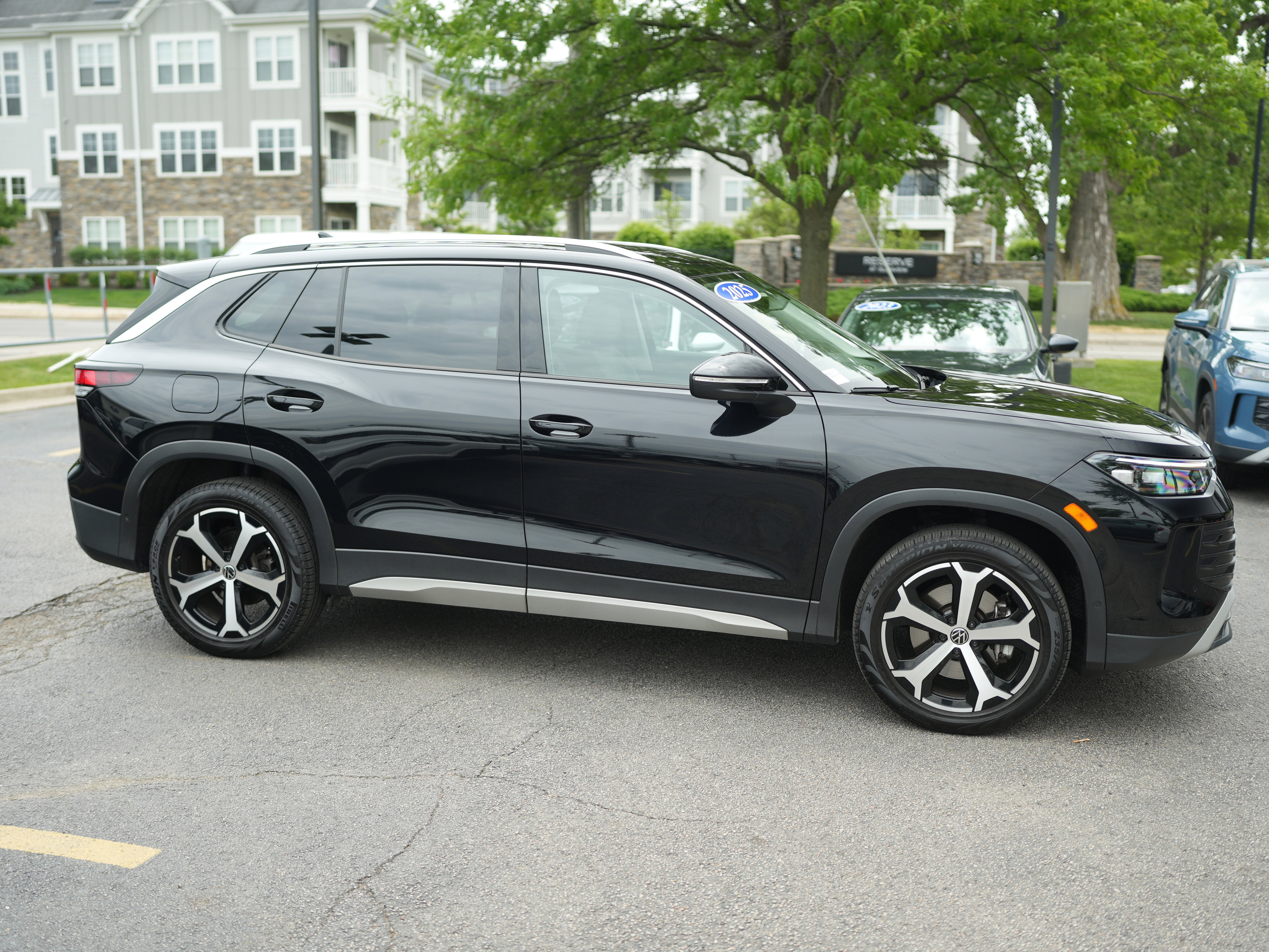 2025 Volkswagen Tiguan 2.0T SE