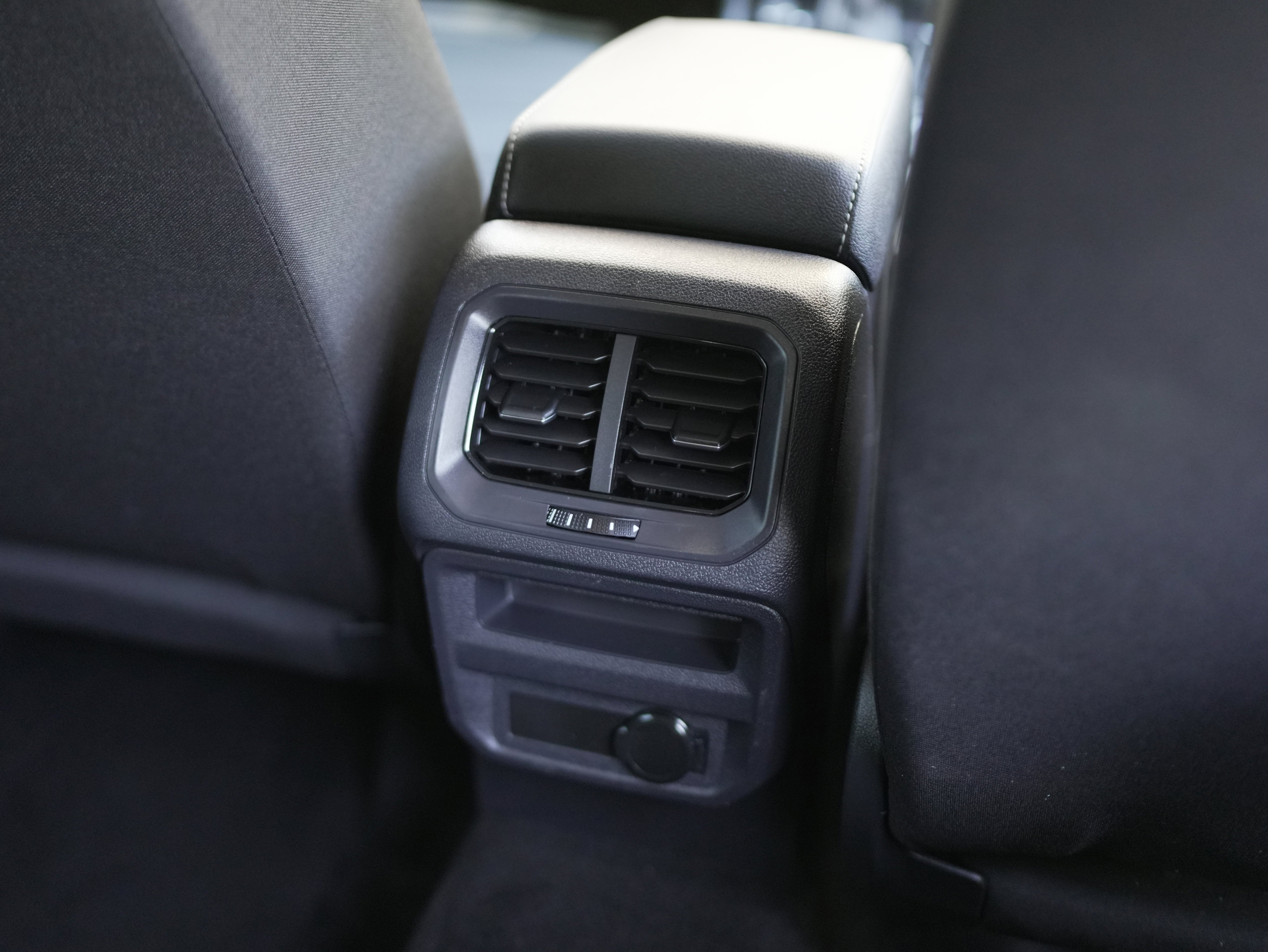 2023 Volkswagen Tiguan S