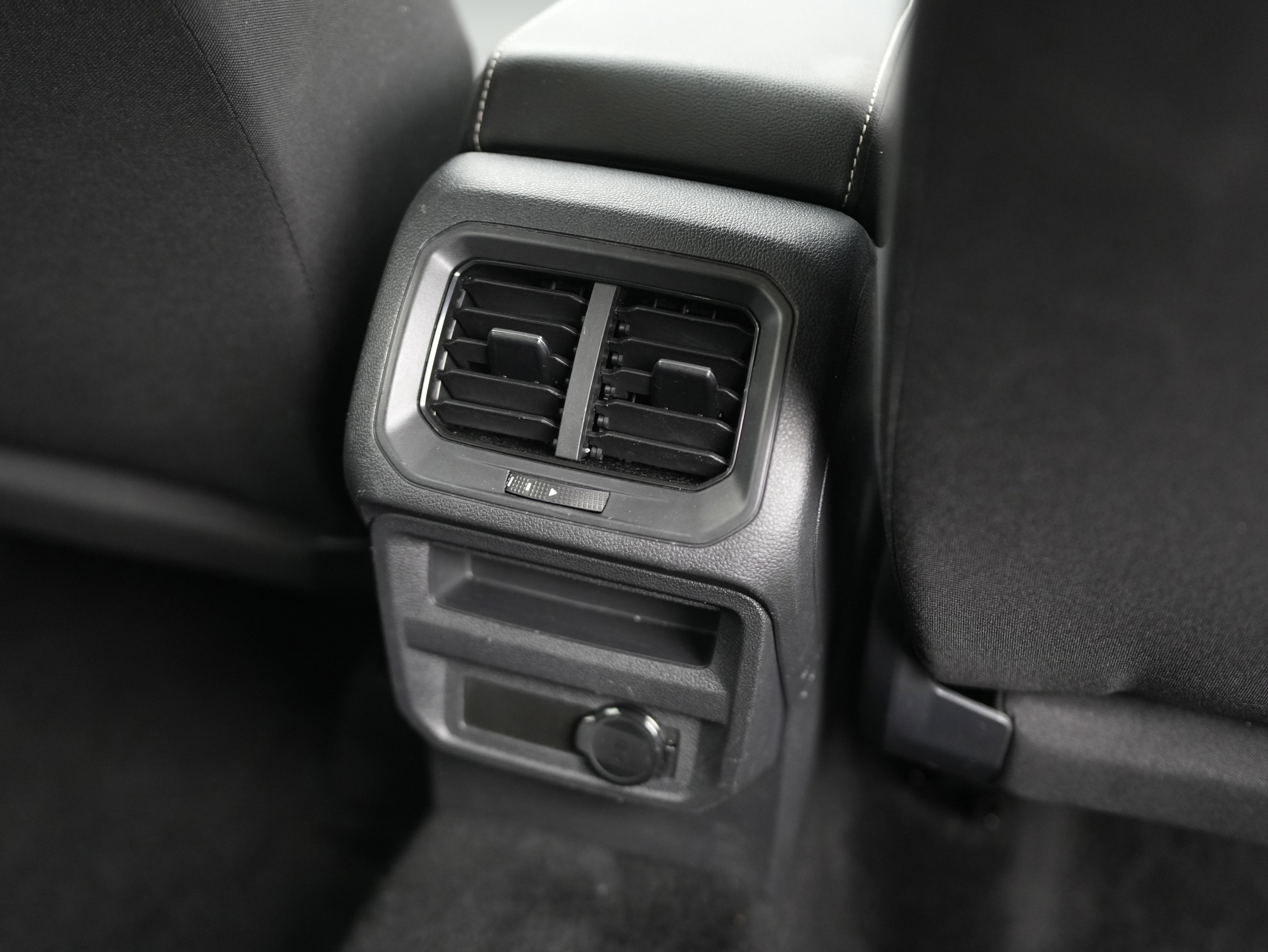 2023 Volkswagen Tiguan S