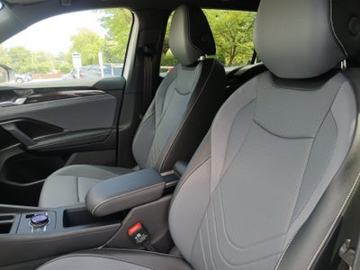 2025 Volkswagen Tiguan SE R-Line Black