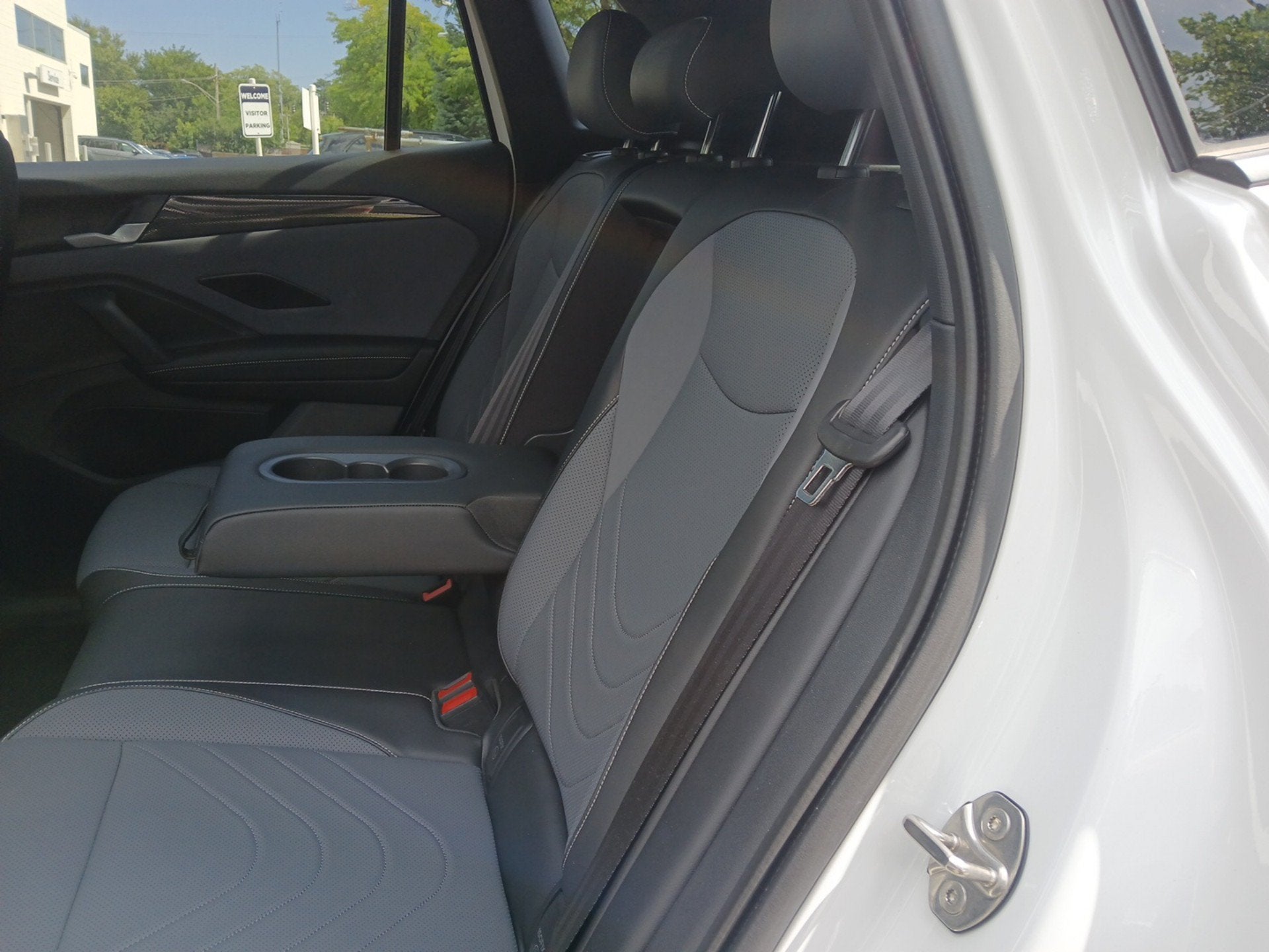 2025 Volkswagen Tiguan SE R-Line Black