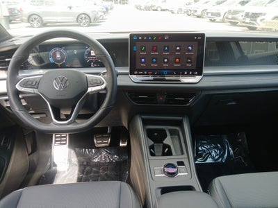 2025 Volkswagen Tiguan SE R-Line Black