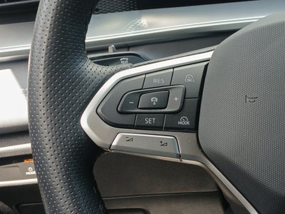 2025 Volkswagen Tiguan SE R-Line Black