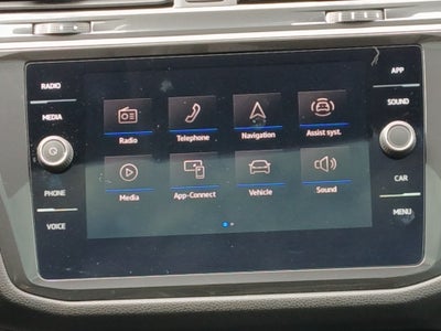 2024 Volkswagen Tiguan 2.0T SE